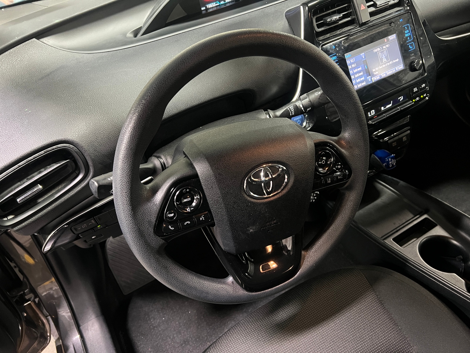Thumbnail: 2019 Toyota Prius - 5