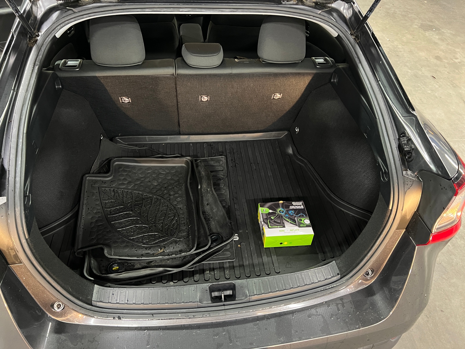 Thumbnail: 2019 Toyota Prius - 7