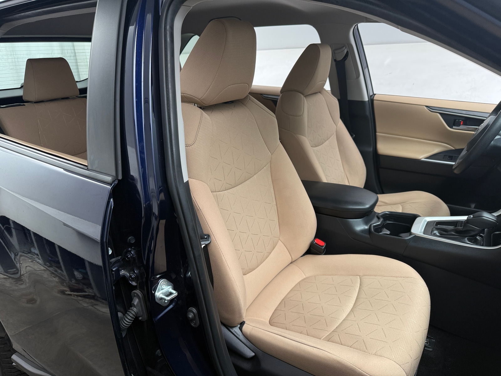 Thumbnail: 2020 Toyota RAV4 - 2
