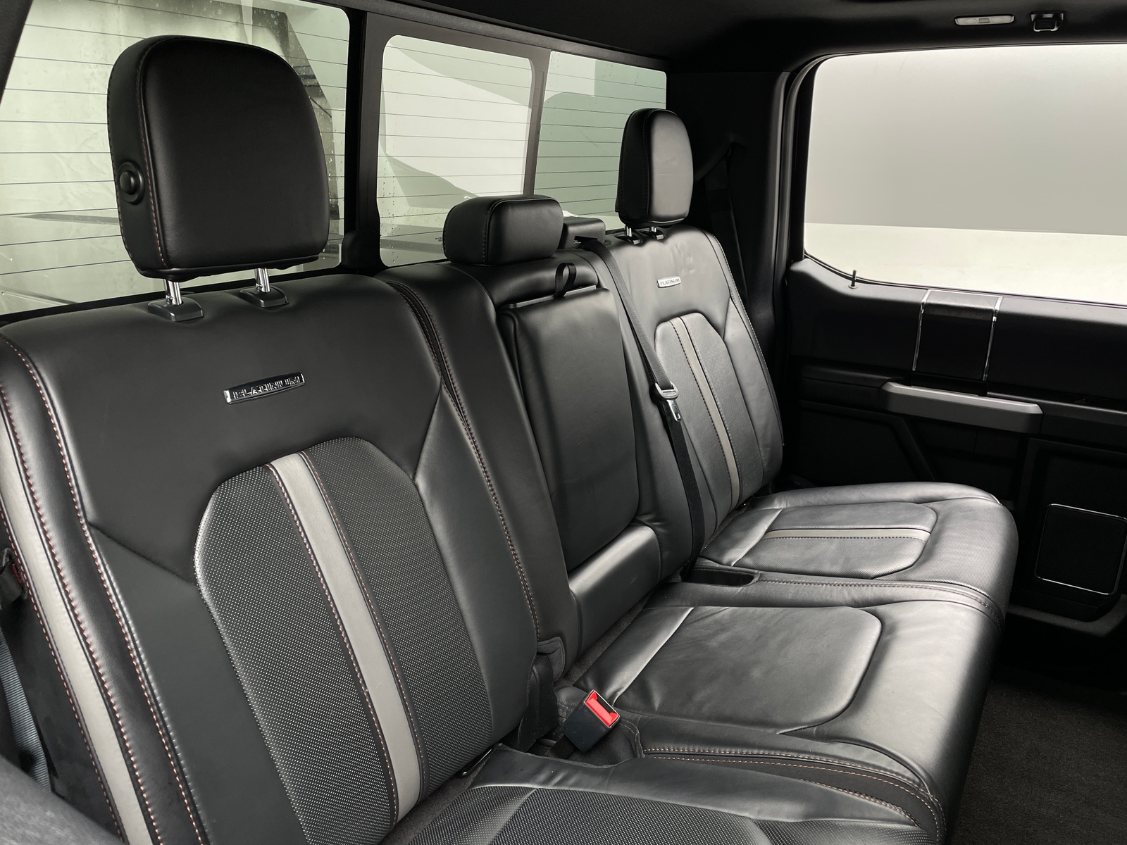 Thumbnail: 2018 Ford Econoline - 6