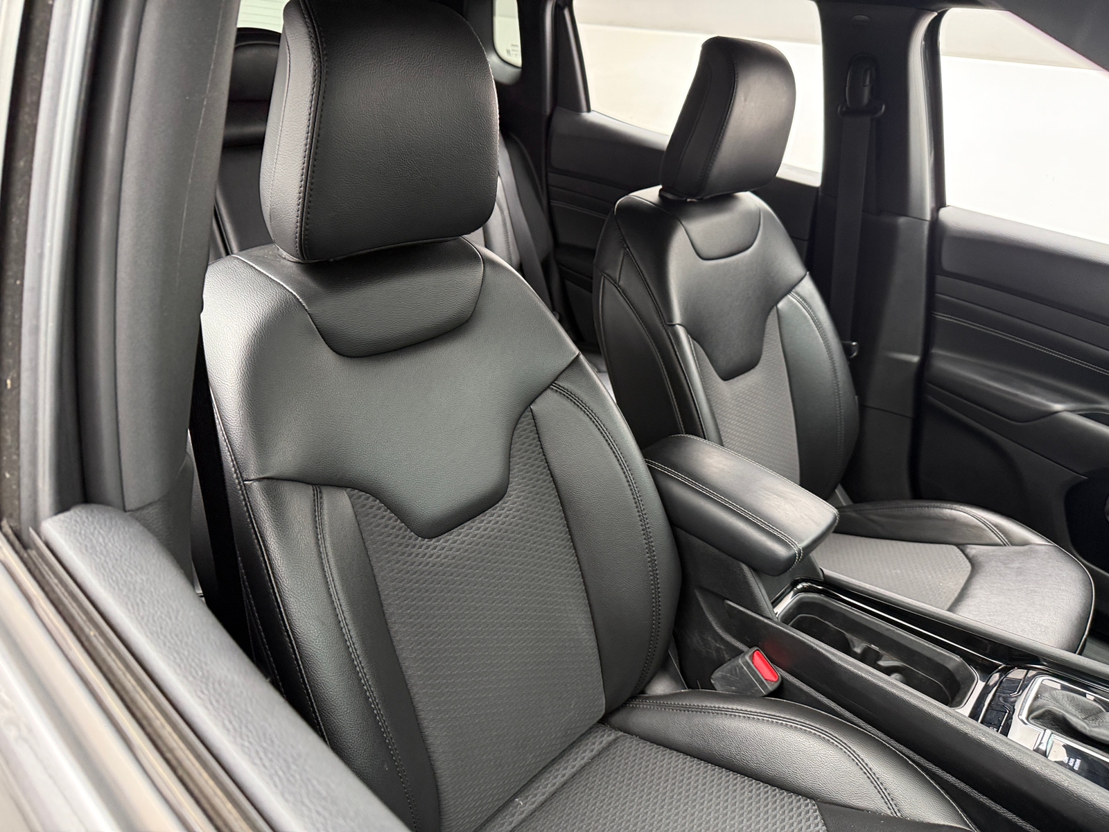Thumbnail: 2022 Jeep Compass - 2