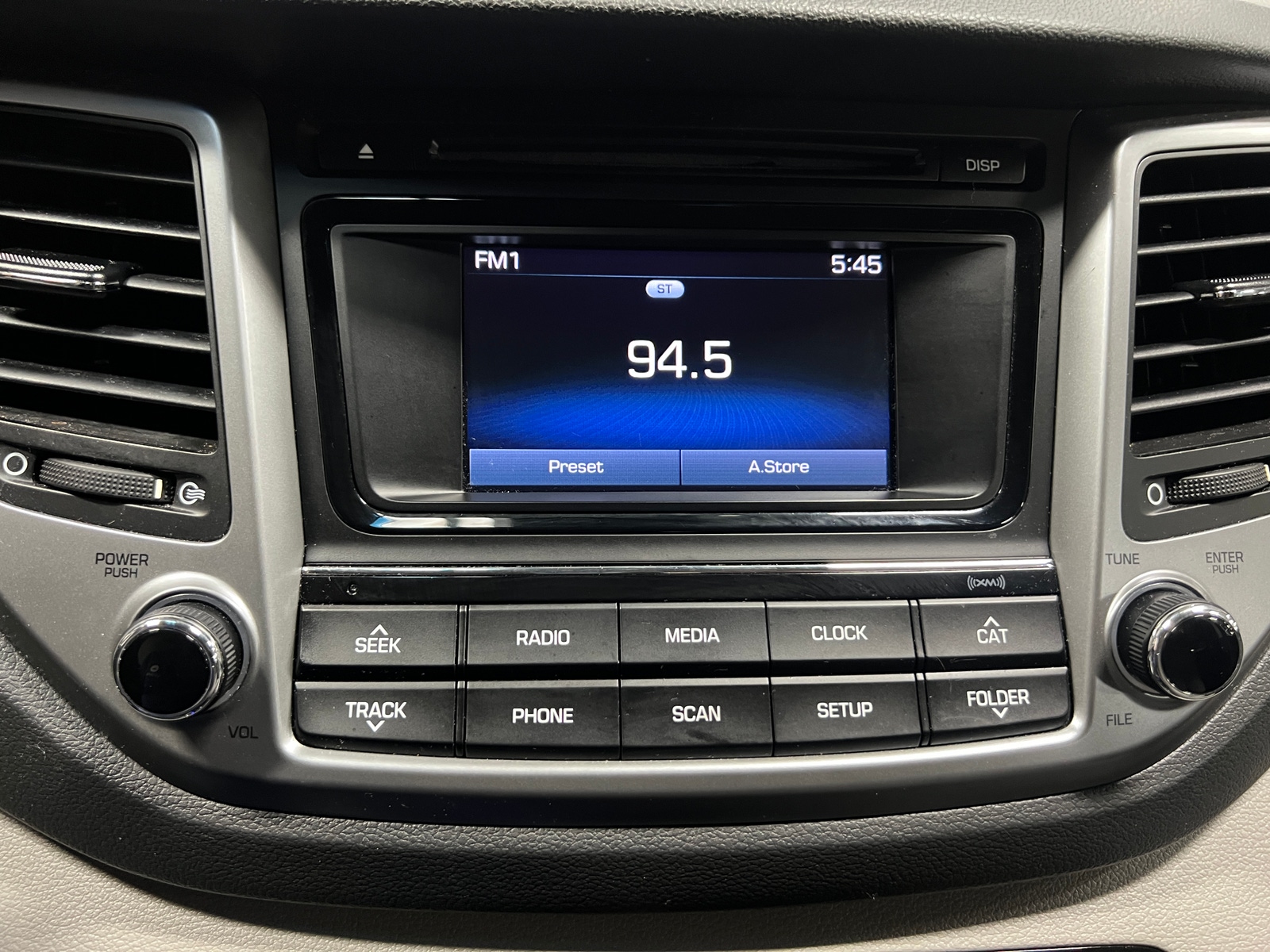 Thumbnail: 2017 Hyundai Tucson - 4