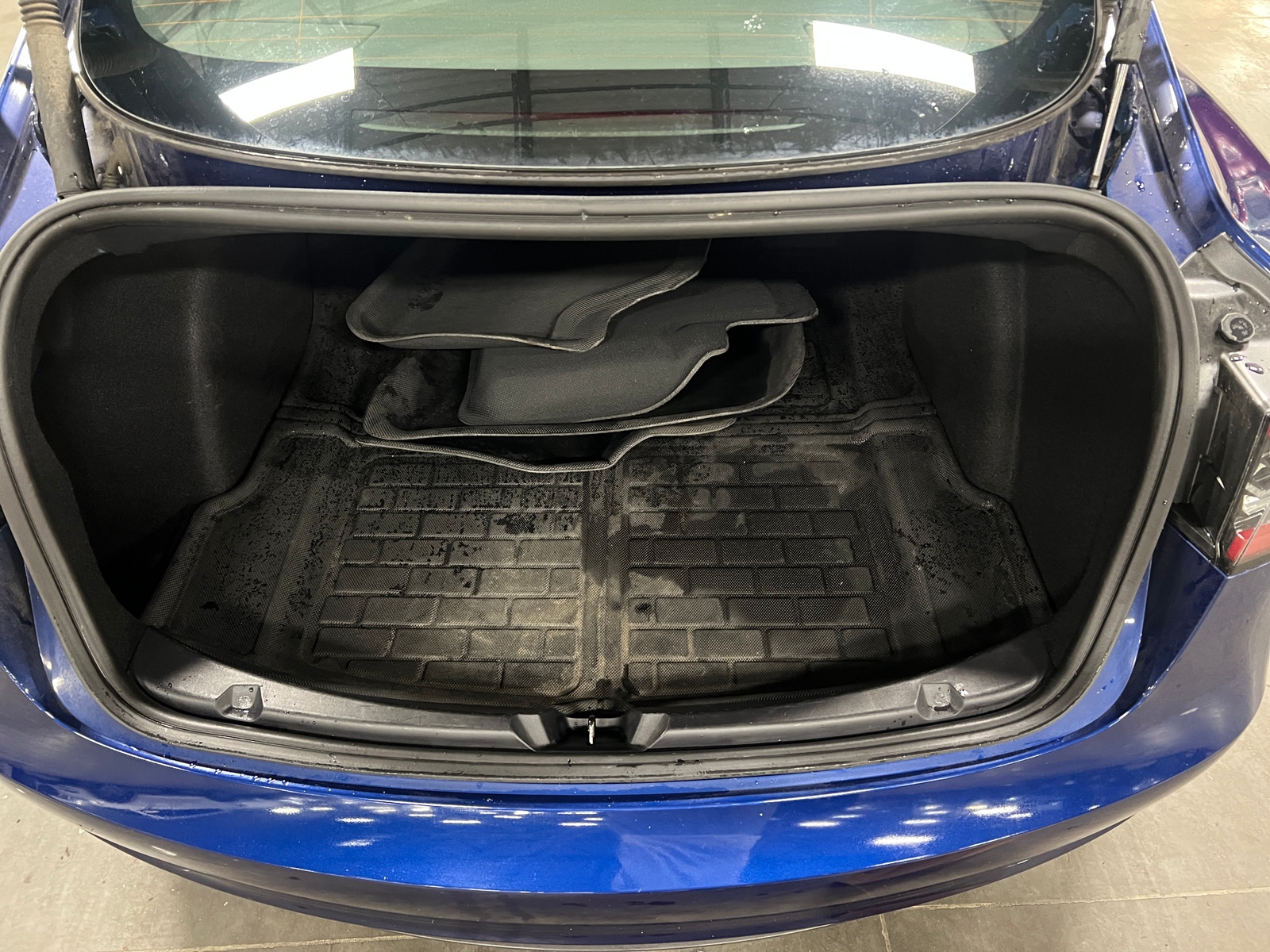 Thumbnail: 2023 Tesla Model 3 - 6