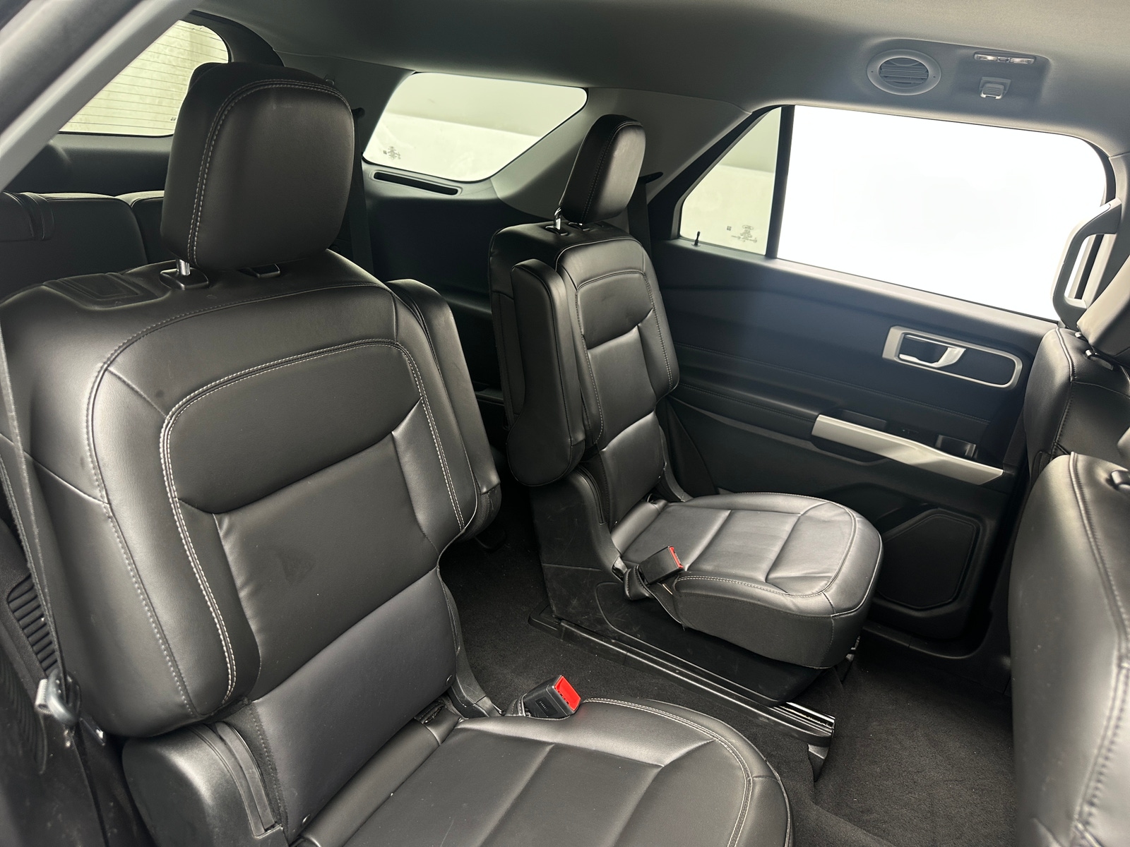 Thumbnail: 2022 Ford Explorer - 5
