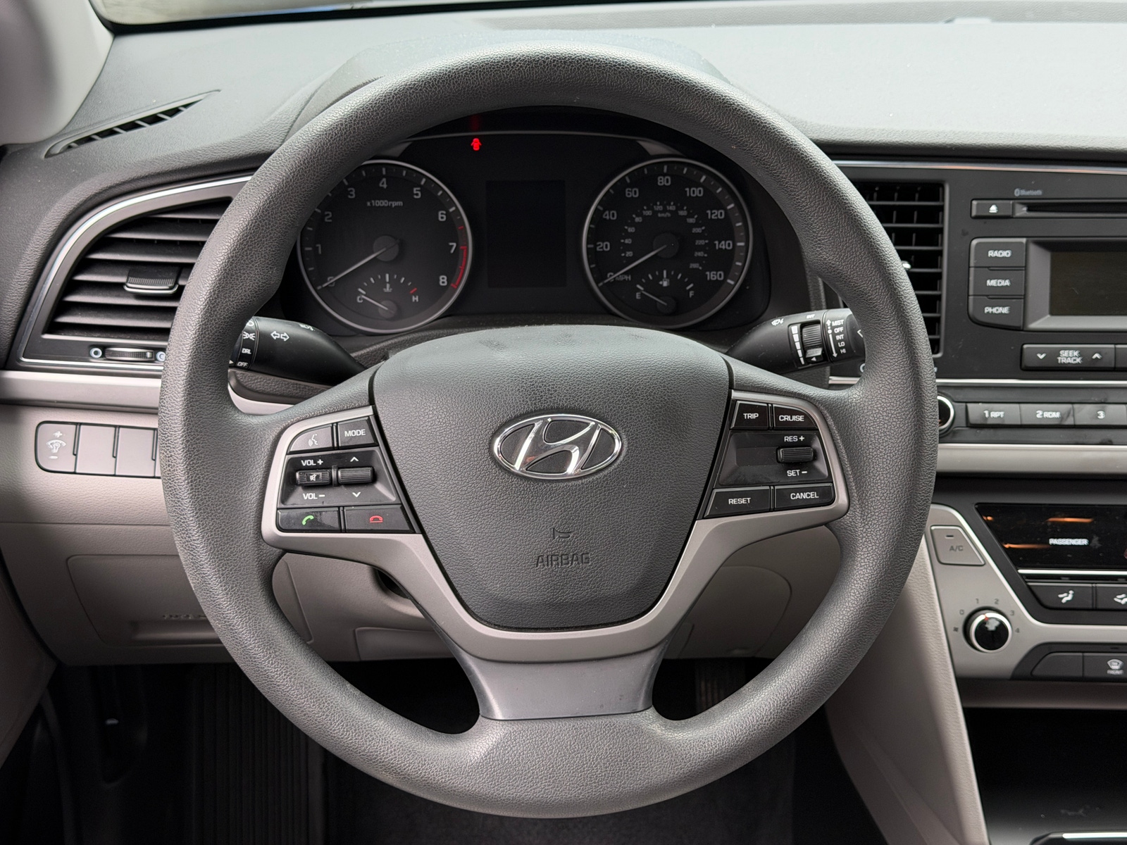 Thumbnail: 2017 Hyundai Elantra - 5