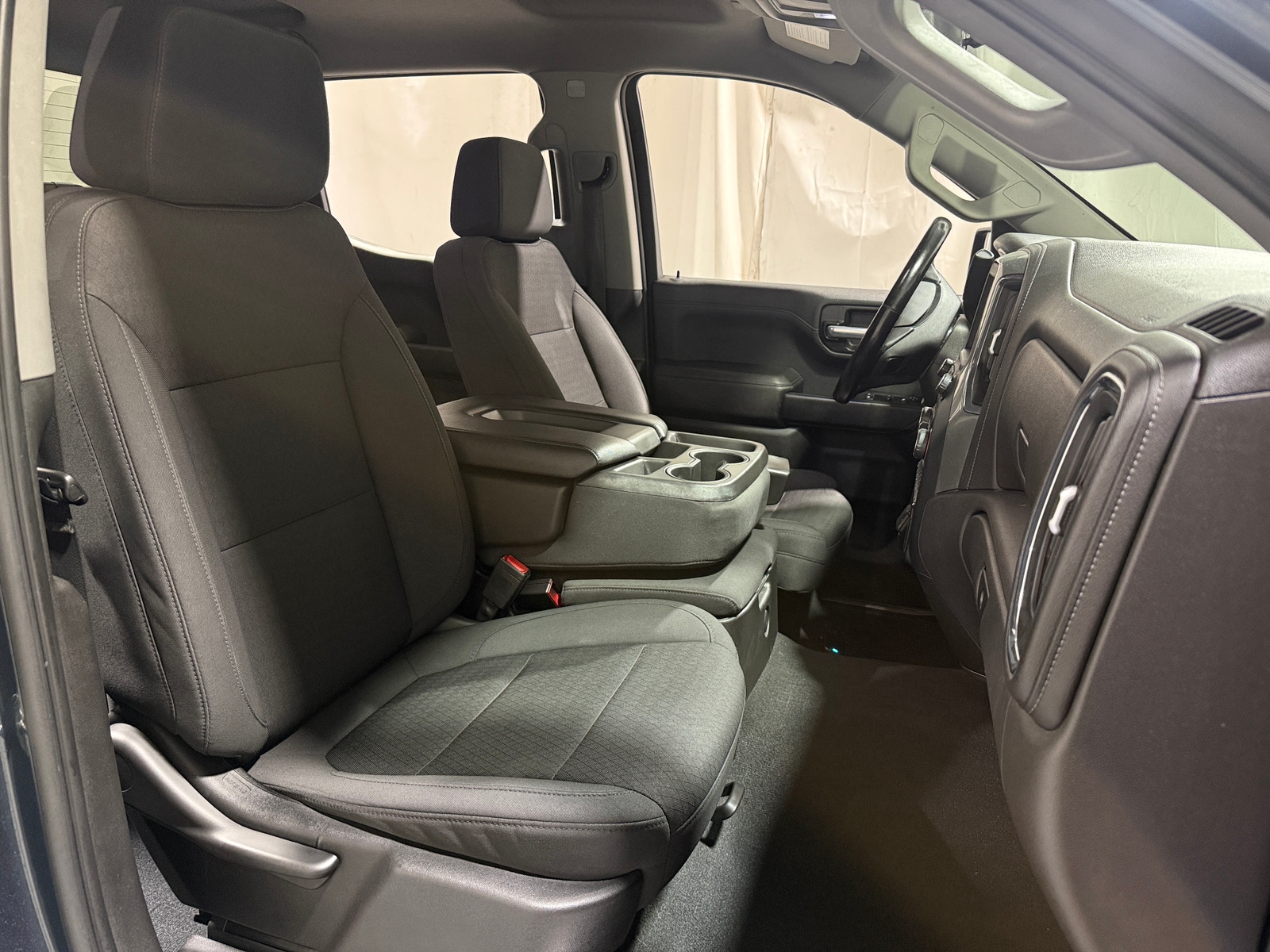 Thumbnail: 2021 Chevrolet Silverado 1500 - 2