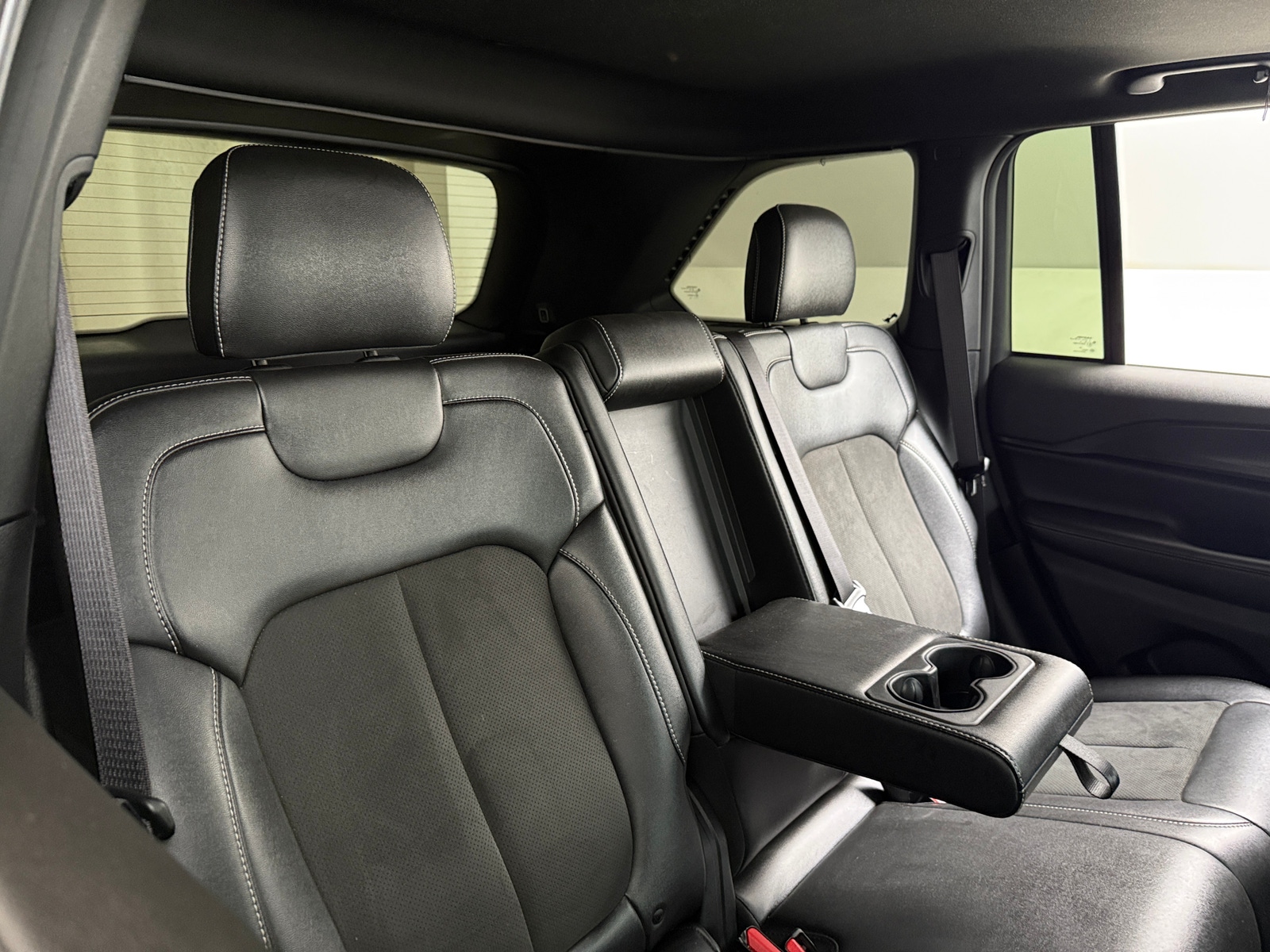 Thumbnail: 2023 Jeep Grand Cherokee - 5