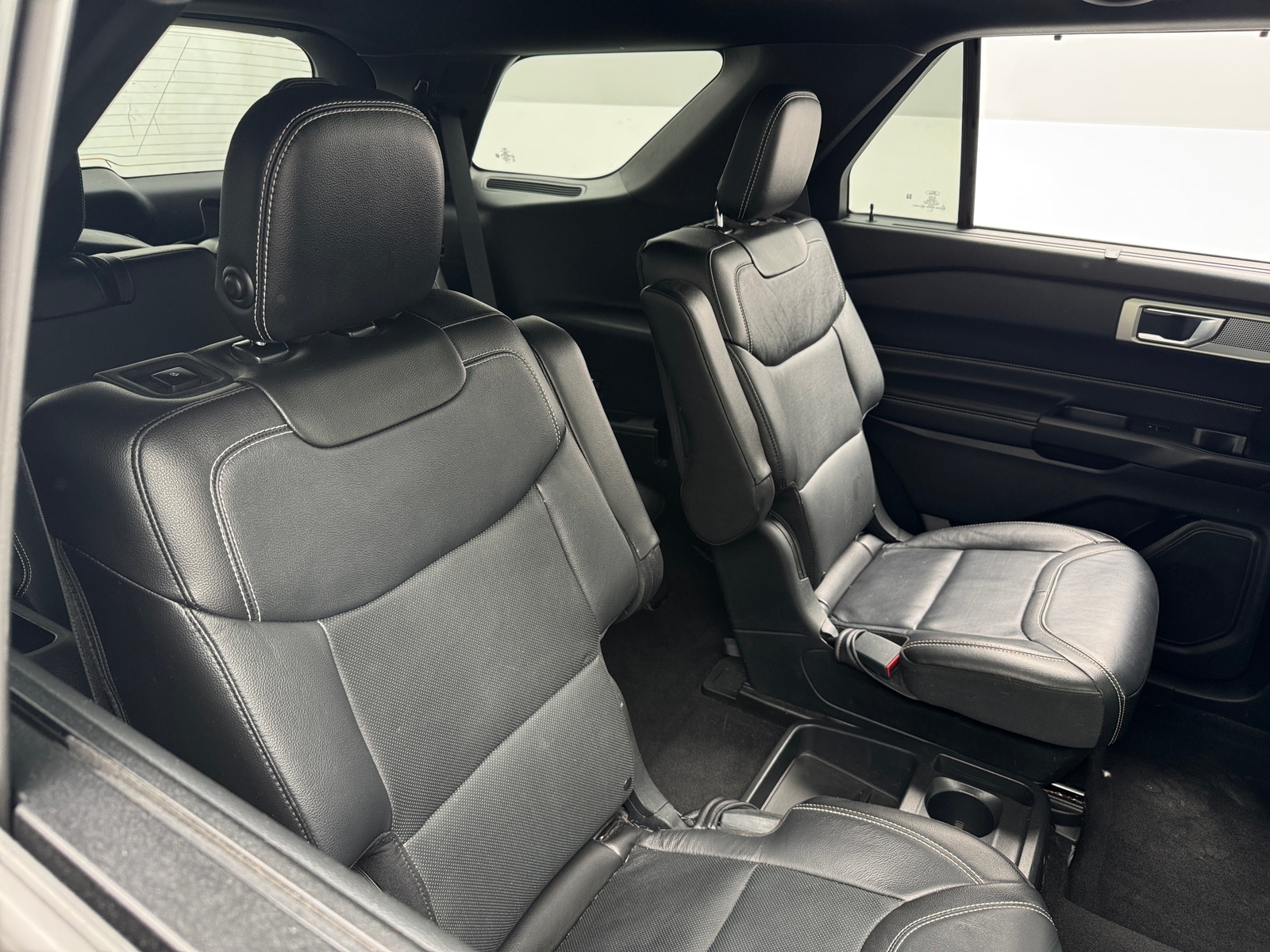 Thumbnail: 2020 Ford Explorer - 5