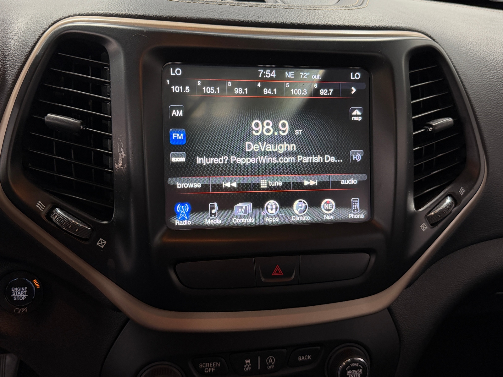 Thumbnail: 2017 Jeep Cherokee - 3
