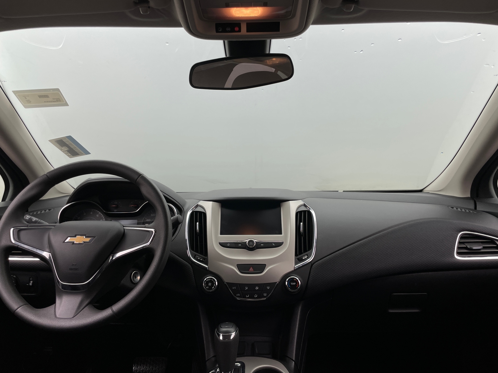 Thumbnail: 2017 Chevrolet Cruze - 3