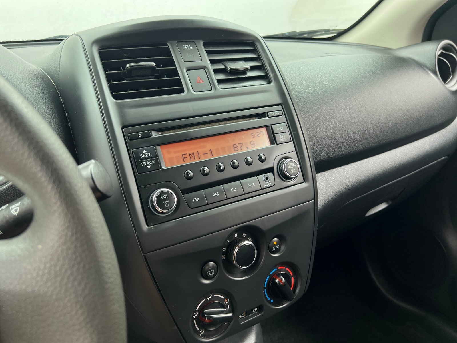Thumbnail: 2016 Nissan Versa - 4