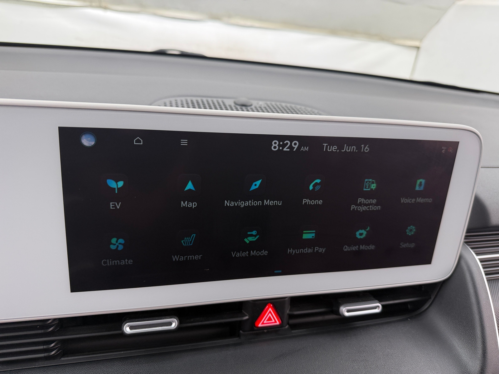 Thumbnail: 2022 Hyundai Ioniq 5 - 4