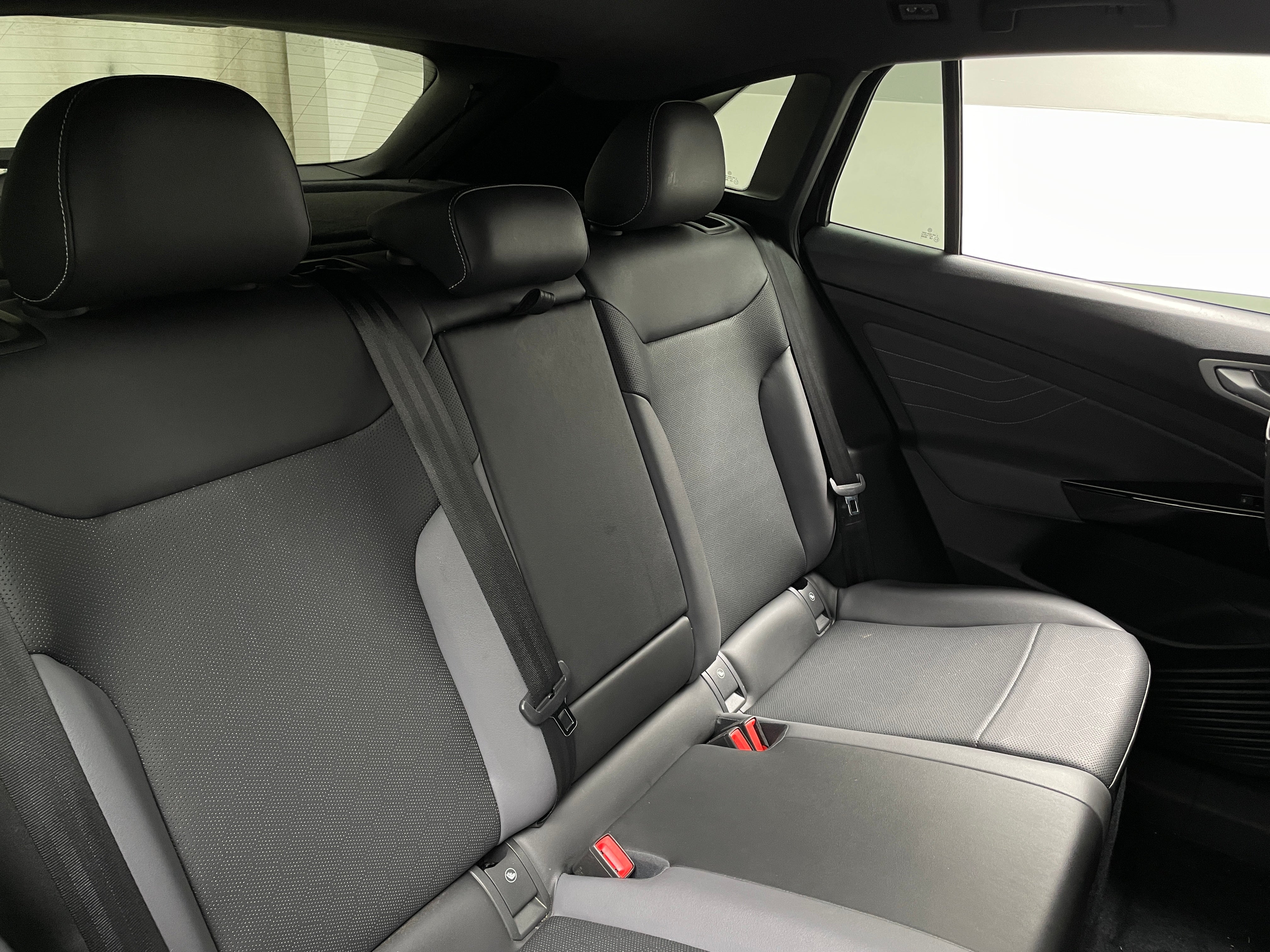 Used 2023 Volkswagen ID.4 PRO S with VIN 1V2GNPE87PC001001 for sale in Oak Creek, WI