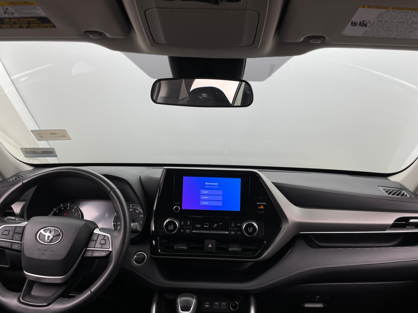 Thumbnail: 2025 Toyota Highlander - 3
