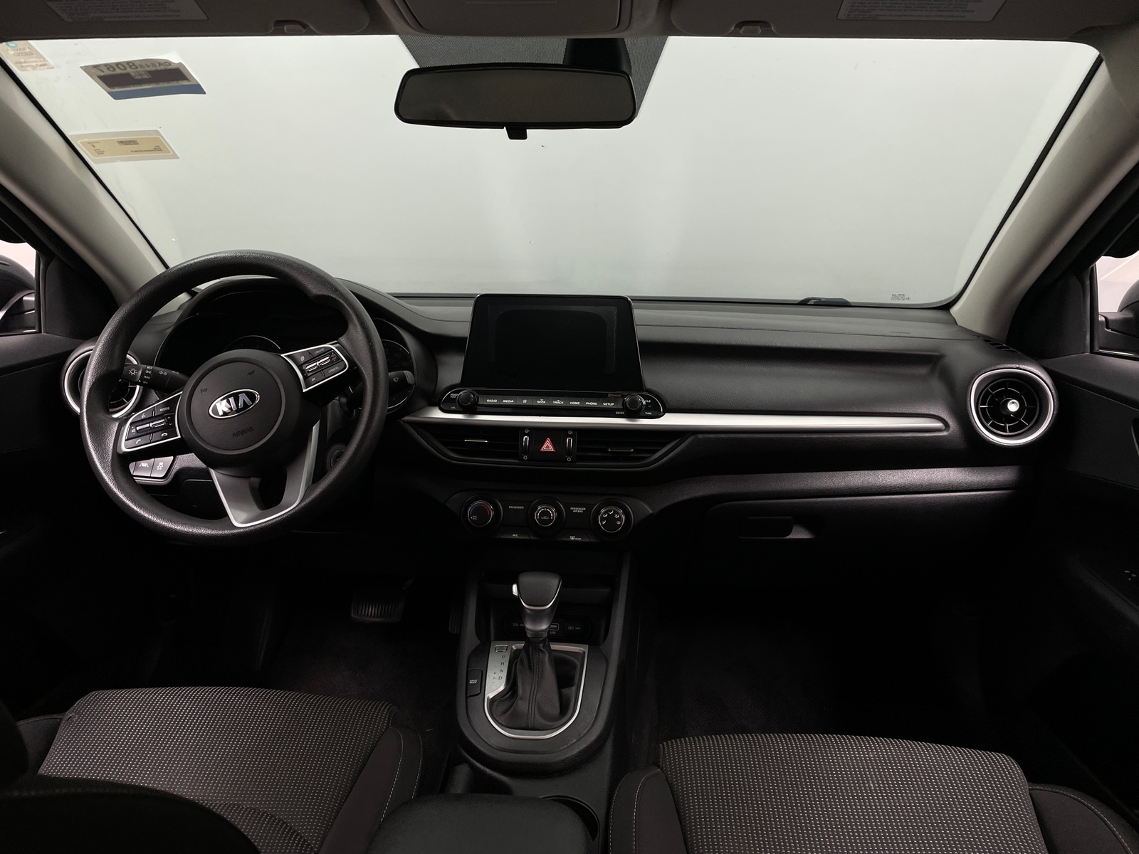 Thumbnail: 2020 Kia Forte - 3