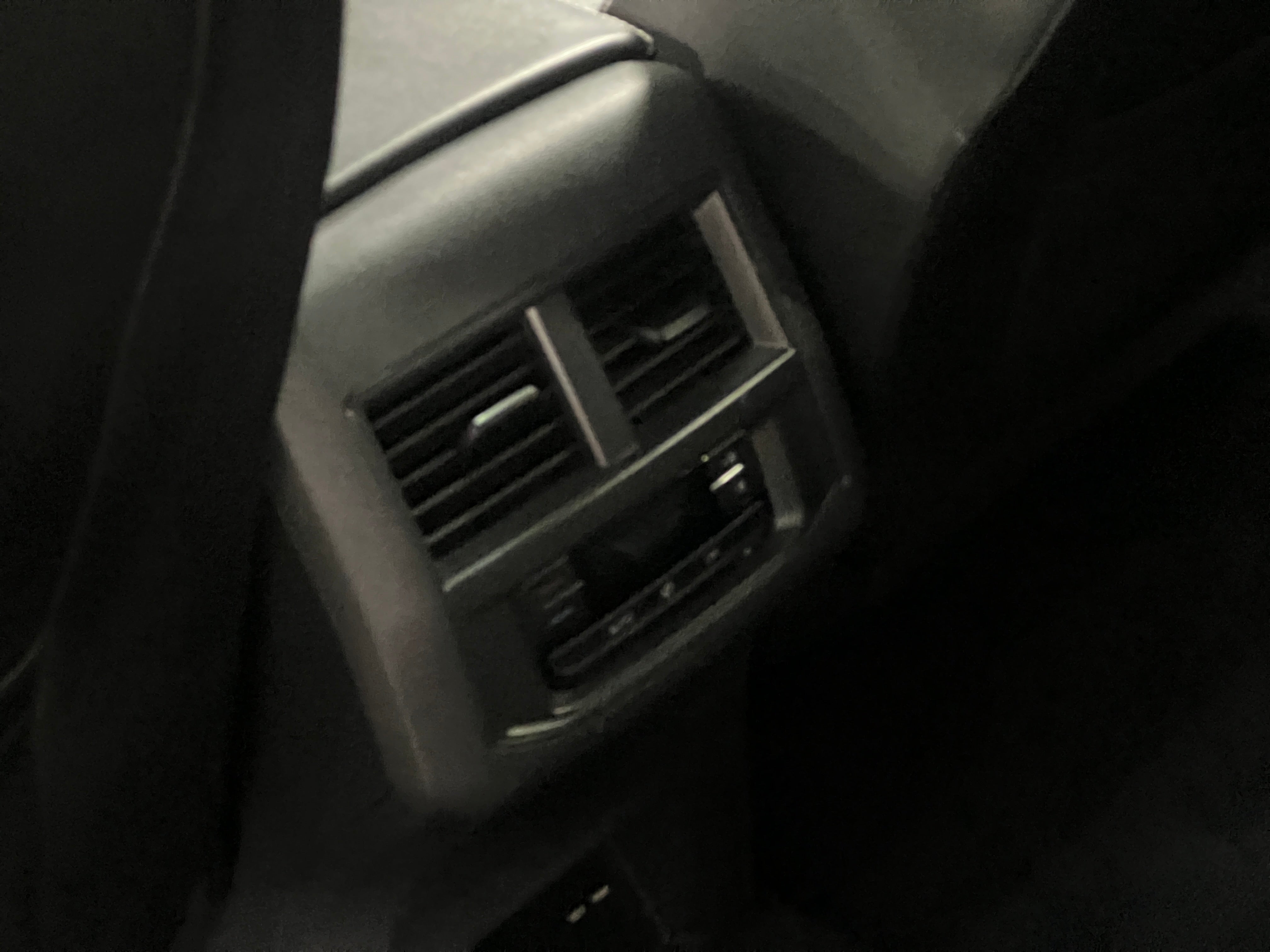 2023 Volkswagen Atlas SEL - Photo 5