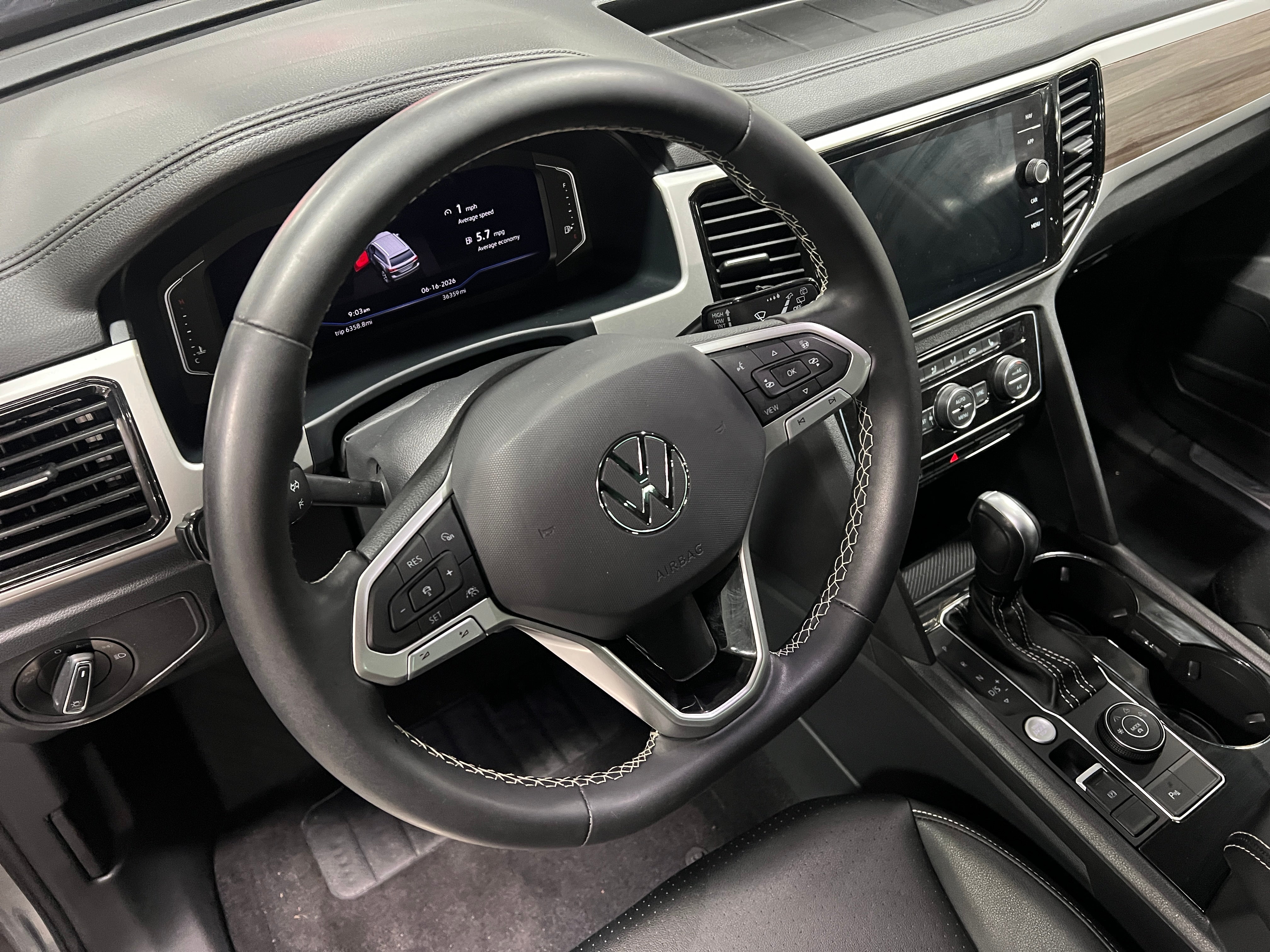 2023 Volkswagen Atlas SEL - Photo 10