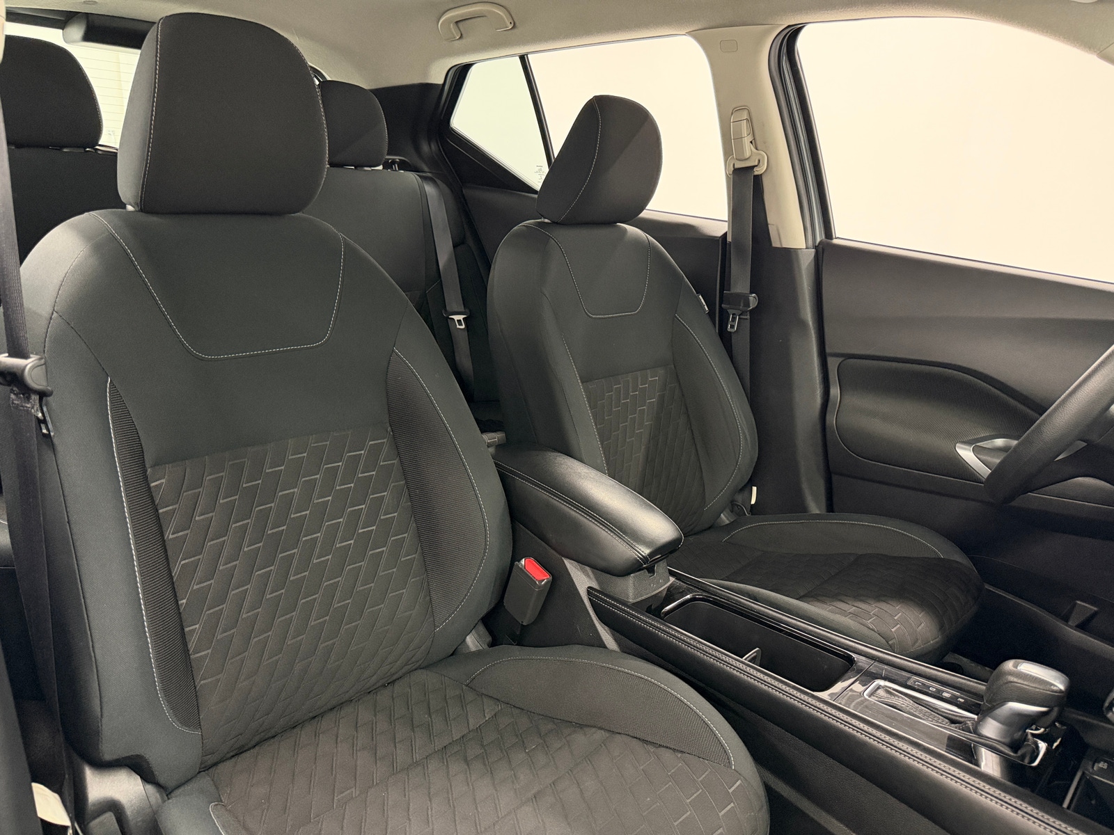 Thumbnail: 2021 Nissan Kicks - 2