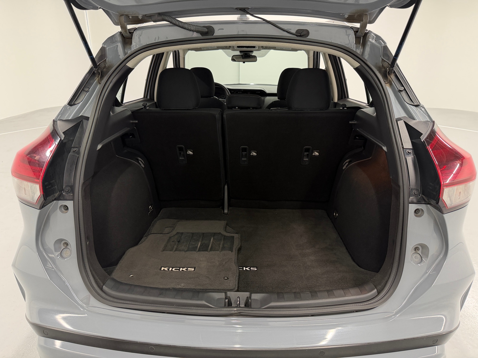 Thumbnail: 2021 Nissan Kicks - 7