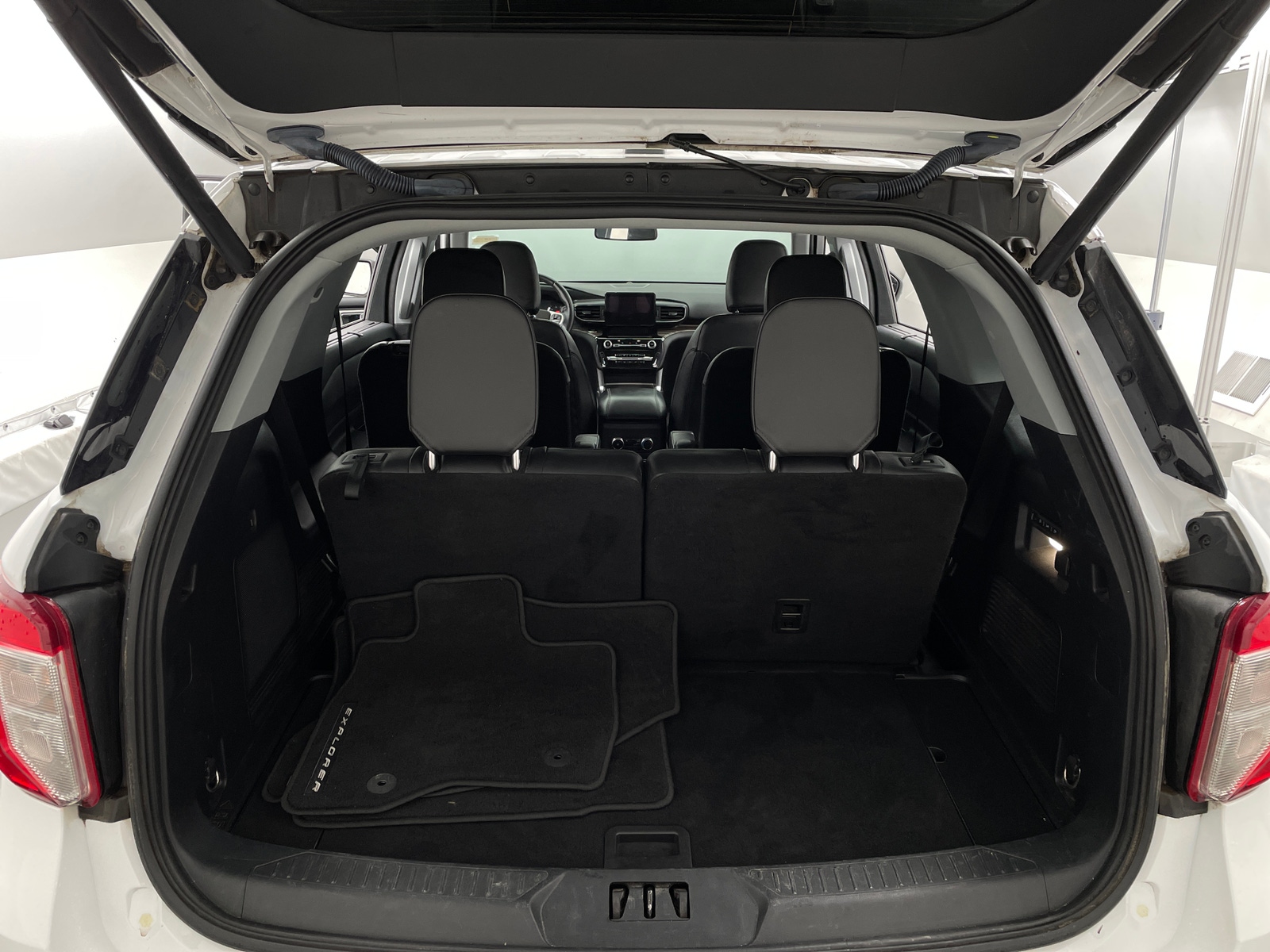 Thumbnail: 2023 Ford Explorer - 6