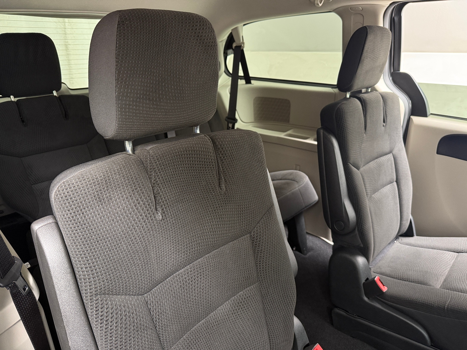 Thumbnail: 2018 Dodge Grand Caravan - 6