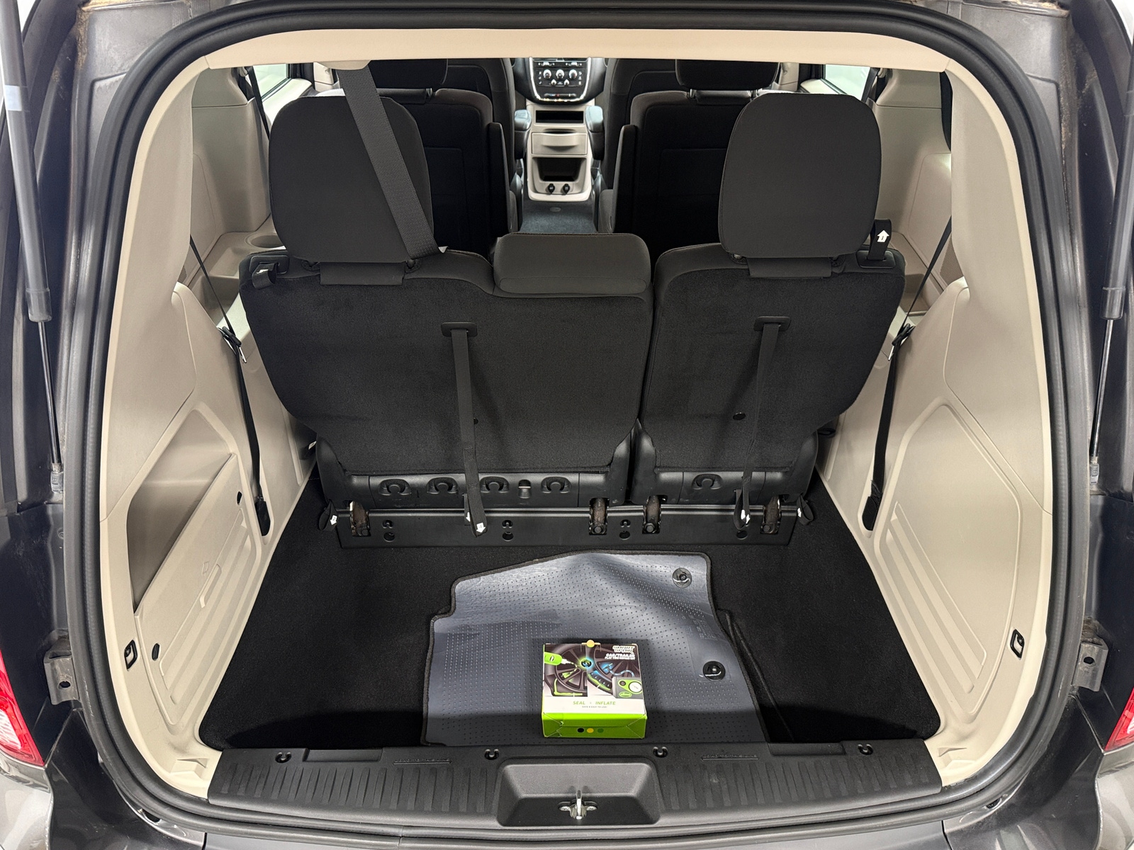 Thumbnail: 2018 Dodge Grand Caravan - 7