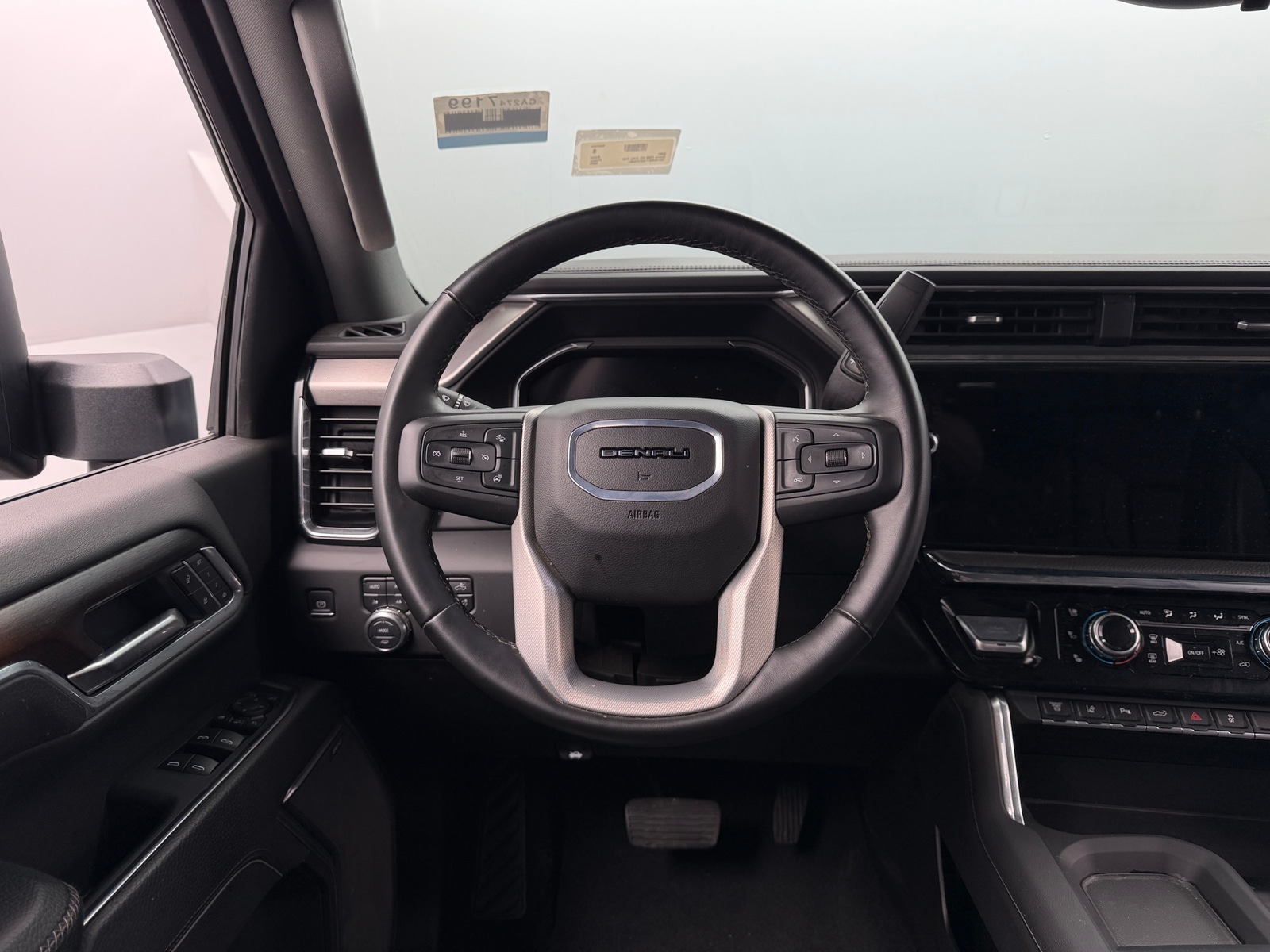 Thumbnail: 2025 GMC Sierra 2500 - 4