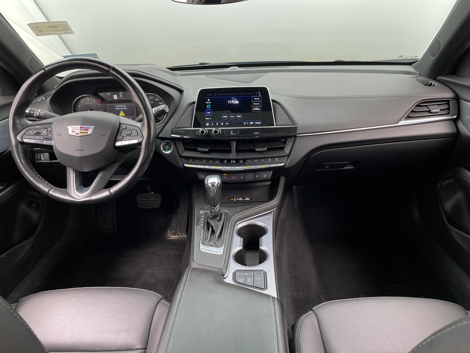 Thumbnail: 2023 Cadillac CT4 - 2