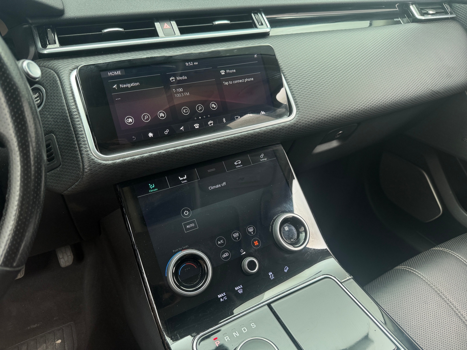 Thumbnail: 2018 Land Rover Range Rover Velar - 3