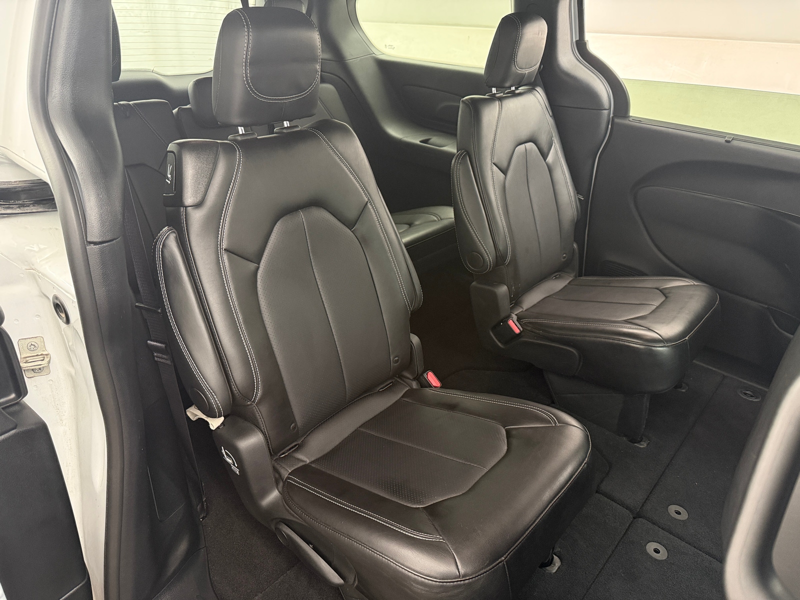 Thumbnail: 2025 Chrysler Pacifica - 5