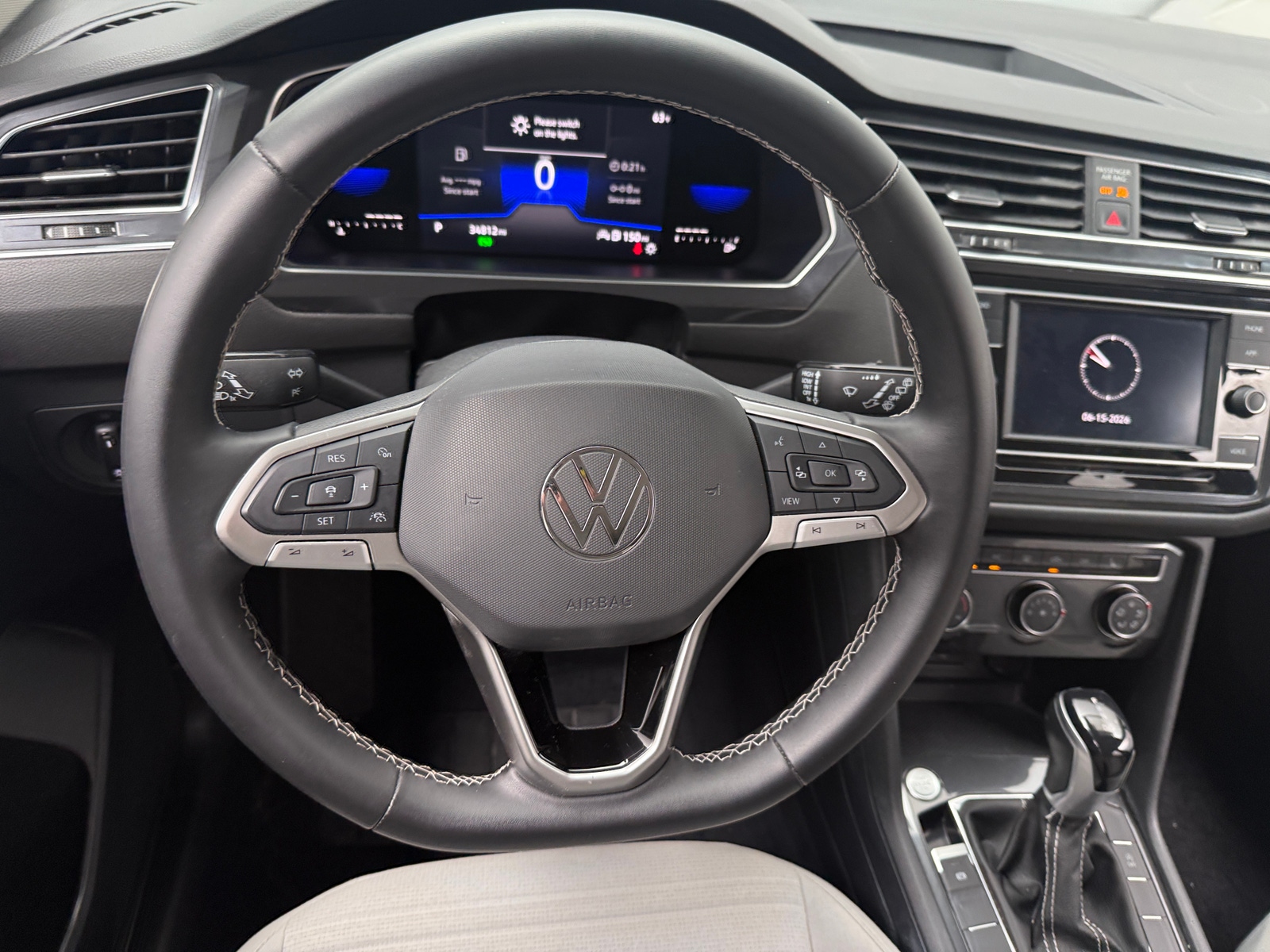 Thumbnail: 2022 Volkswagen Tiguan - 5