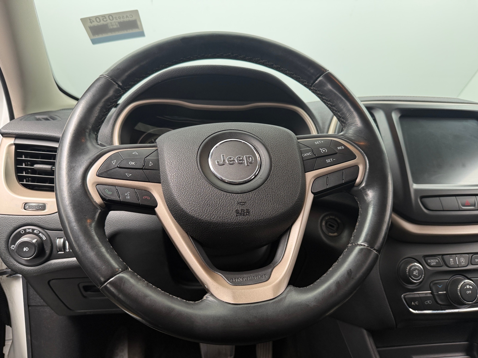 Thumbnail: 2015 Jeep Cherokee - 5