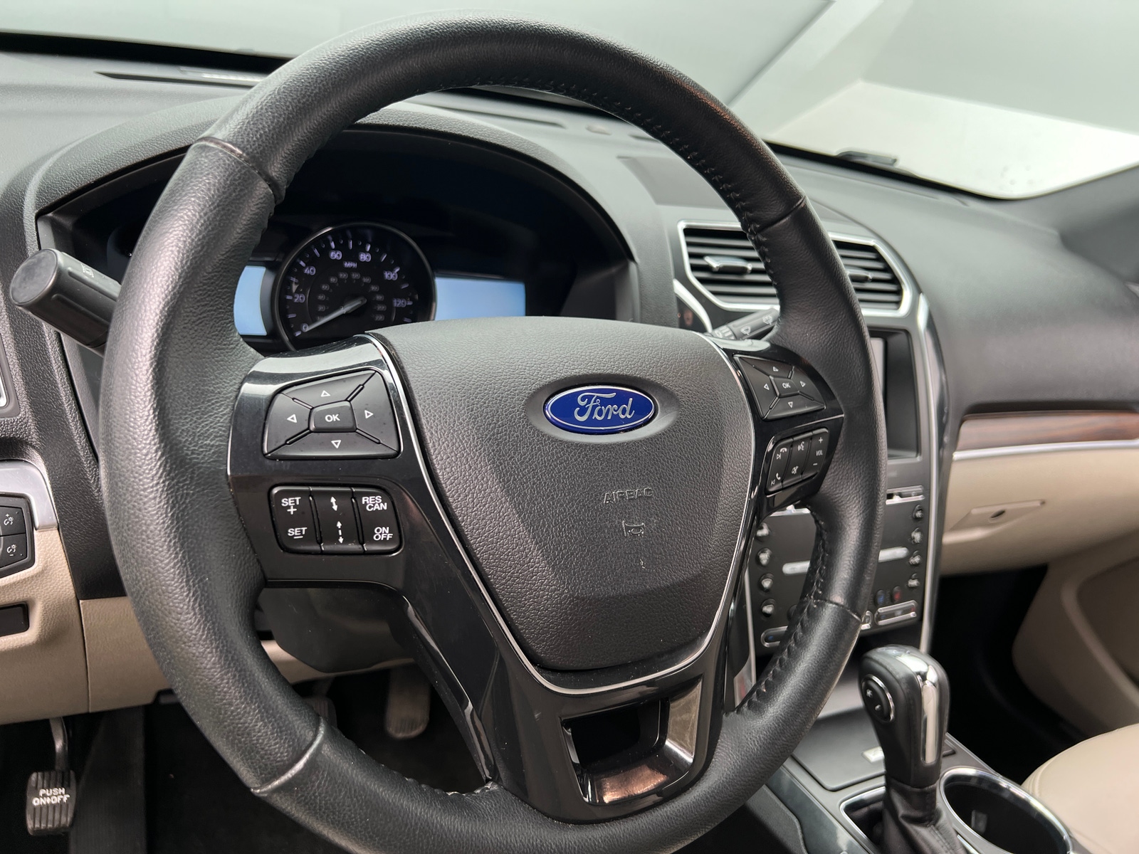 Thumbnail: 2018 Ford Explorer - 4