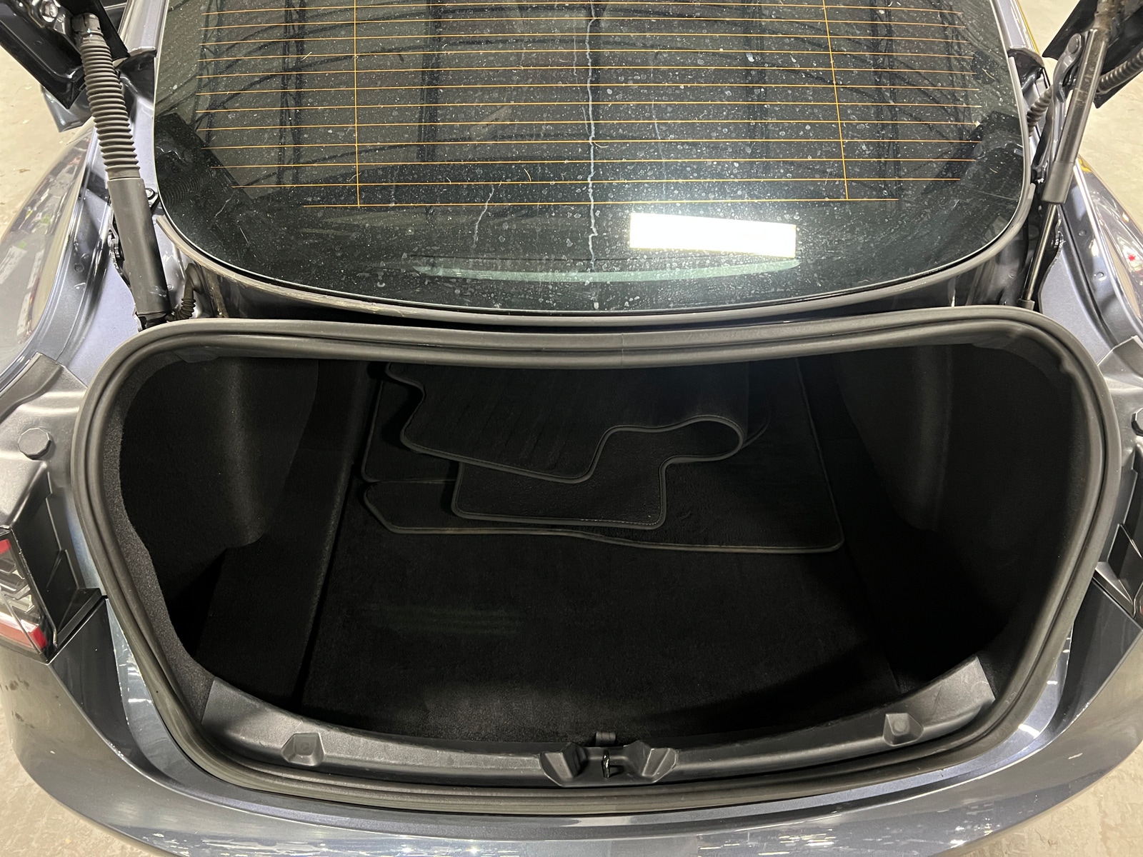 Thumbnail: 2022 Tesla Model 3 - 6
