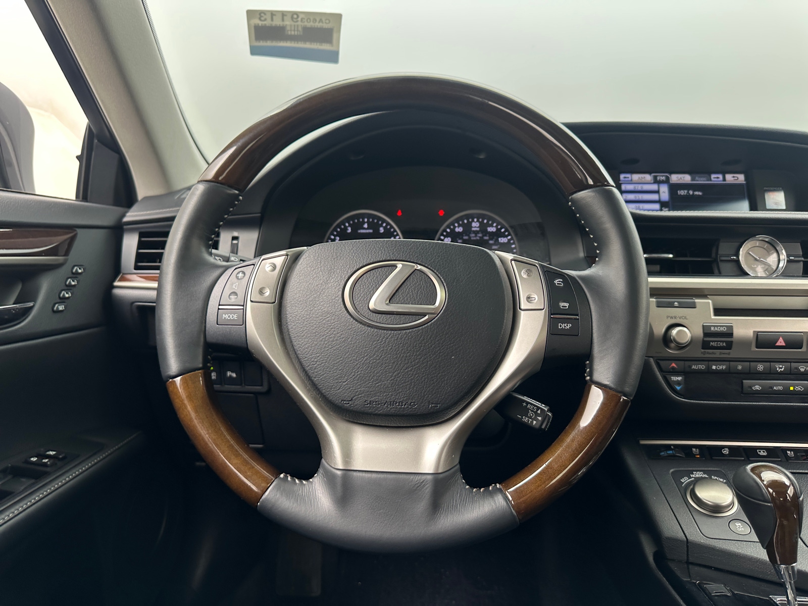Thumbnail: 2014 Lexus ES - 4