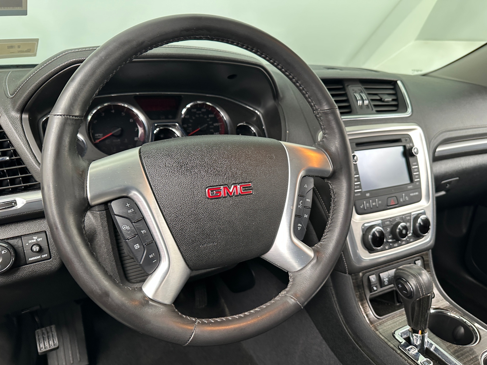 Thumbnail: 2017 GMC Acadia - 4
