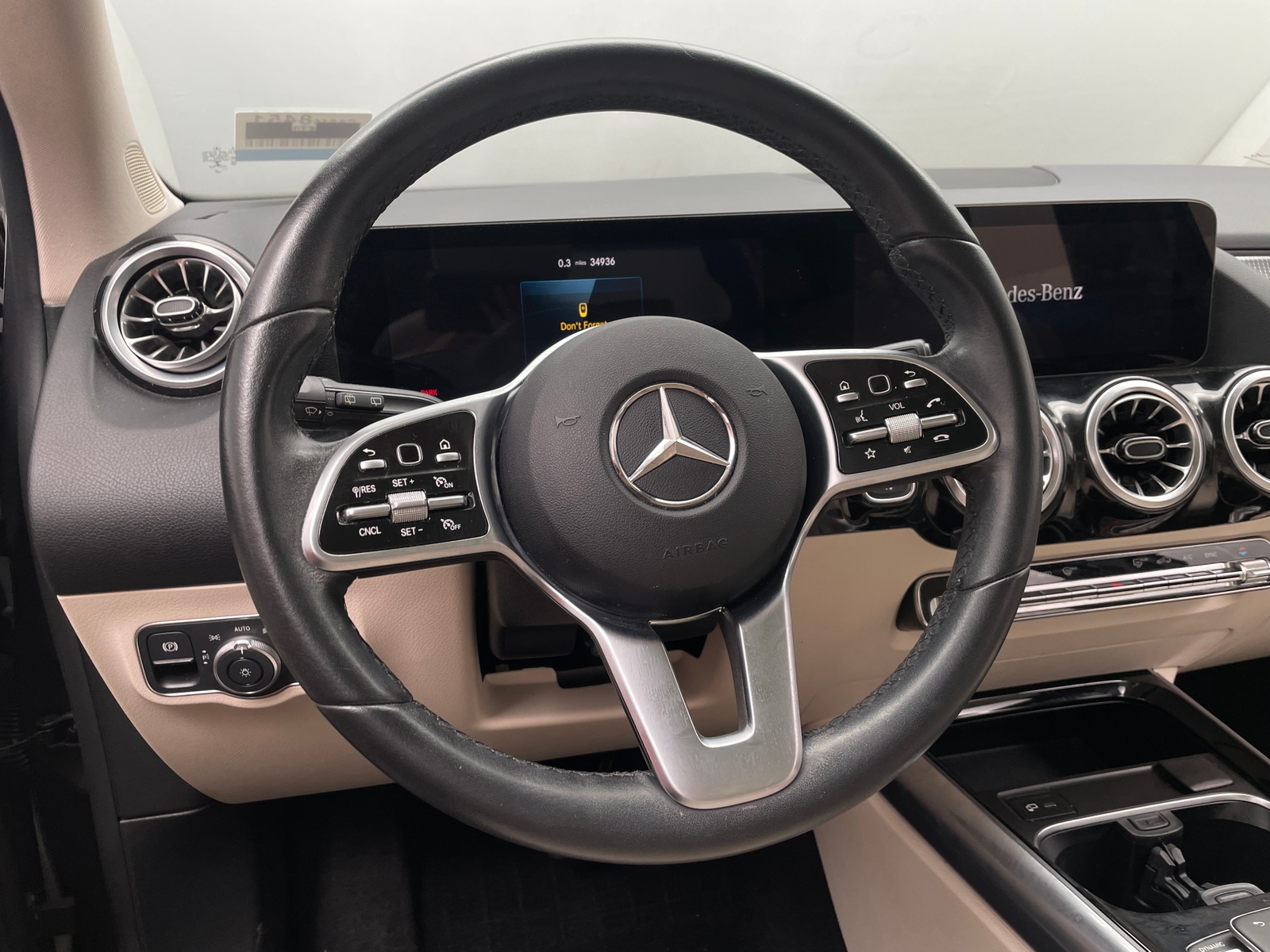 Thumbnail: 2022 Mercedes-Benz GLA - 4