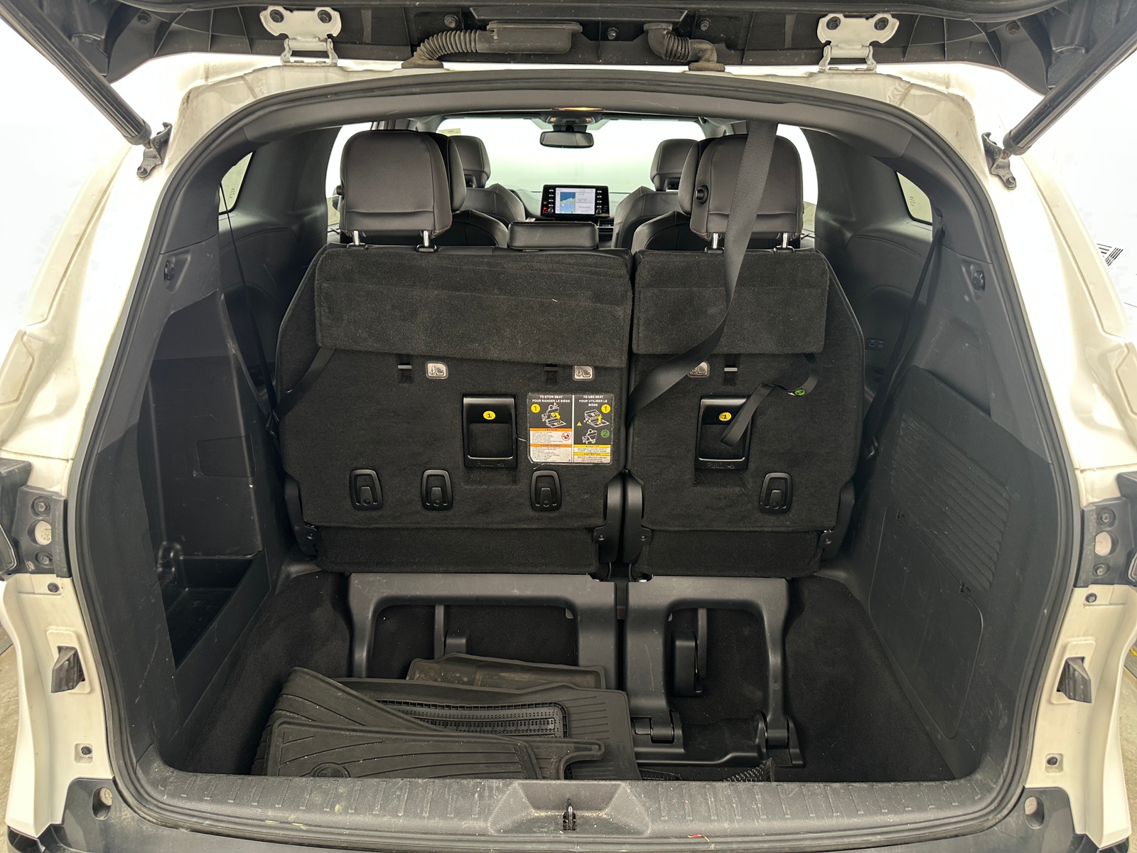 Thumbnail: 2021 Toyota Sienna - 6