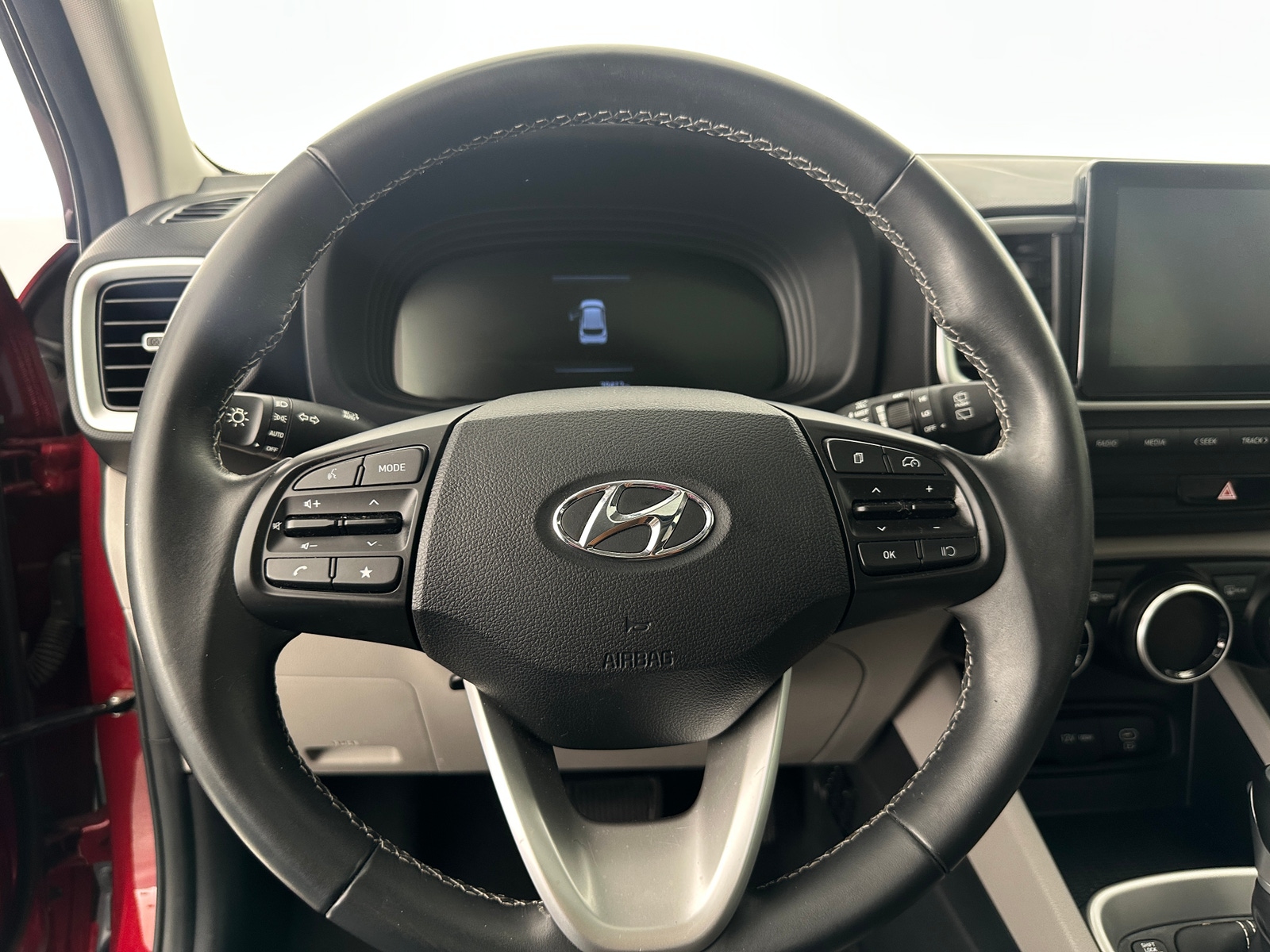Thumbnail: 2023 Hyundai Venue - 5