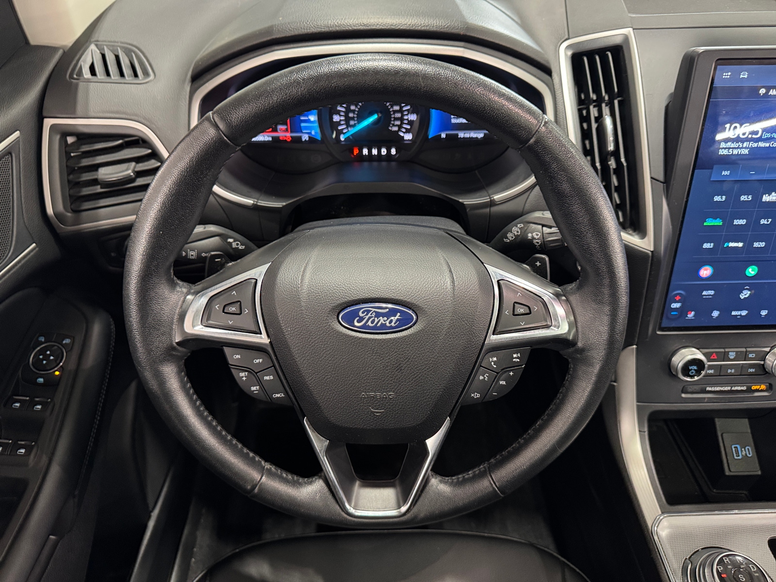 Thumbnail: 2021 Ford Edge - 4