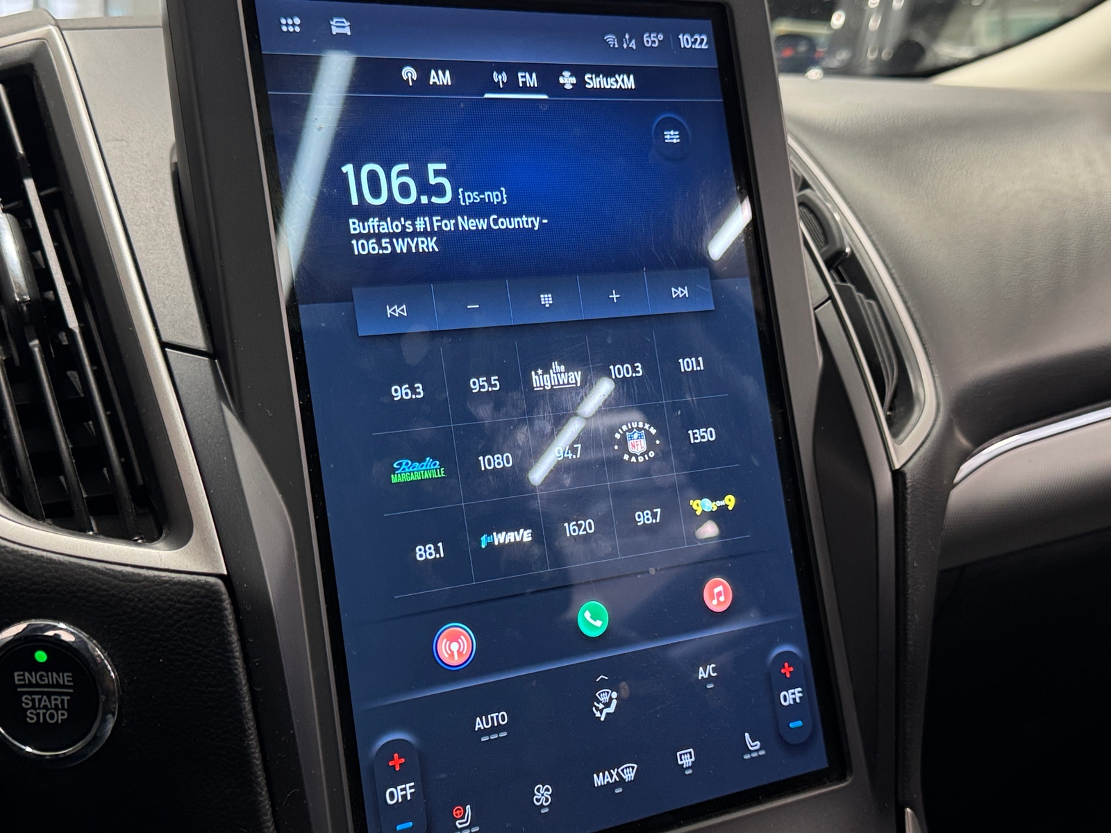 Thumbnail: 2021 Ford Edge - 3