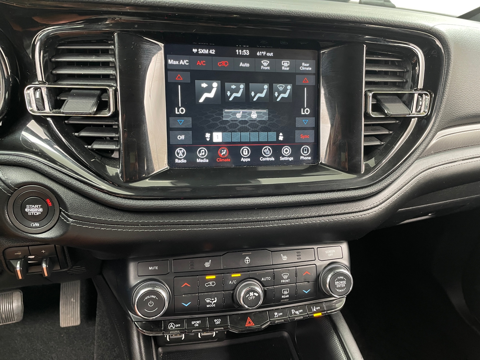 Thumbnail: 2022 Dodge Durango - 4
