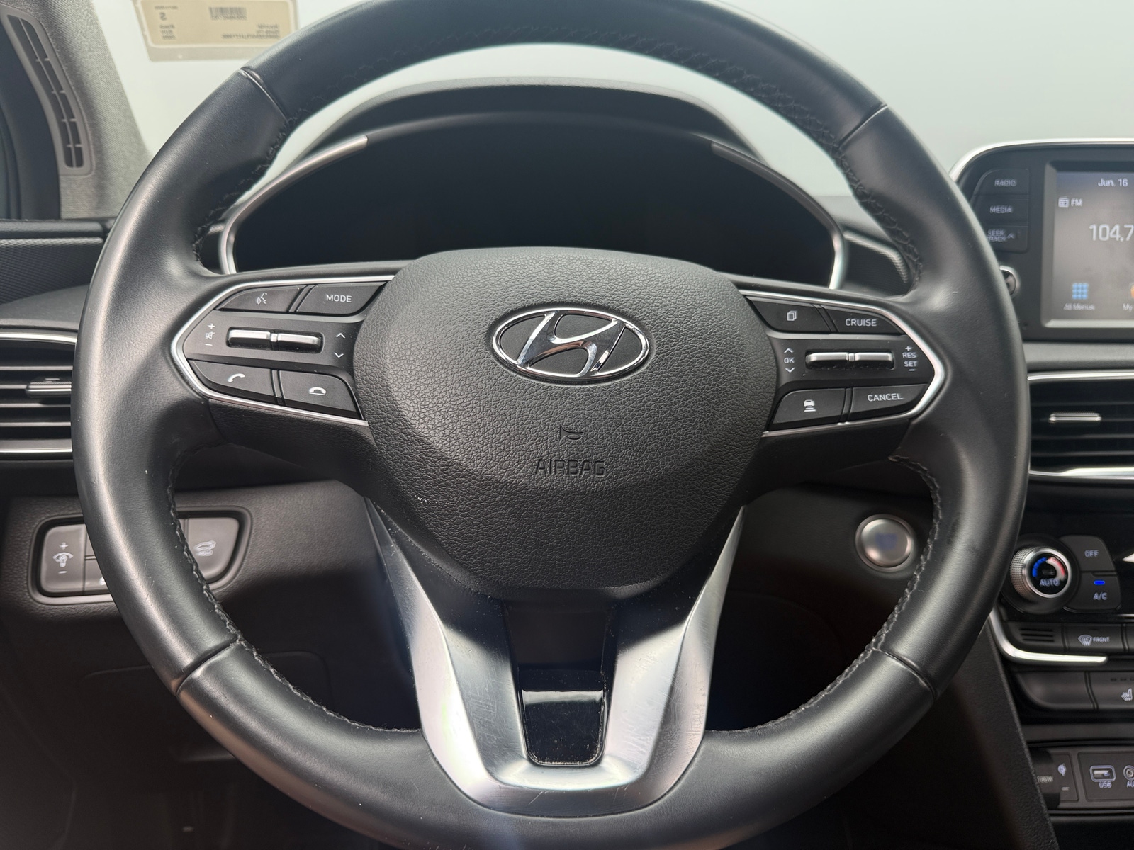 Thumbnail: 2020 Hyundai Santa Fe - 4