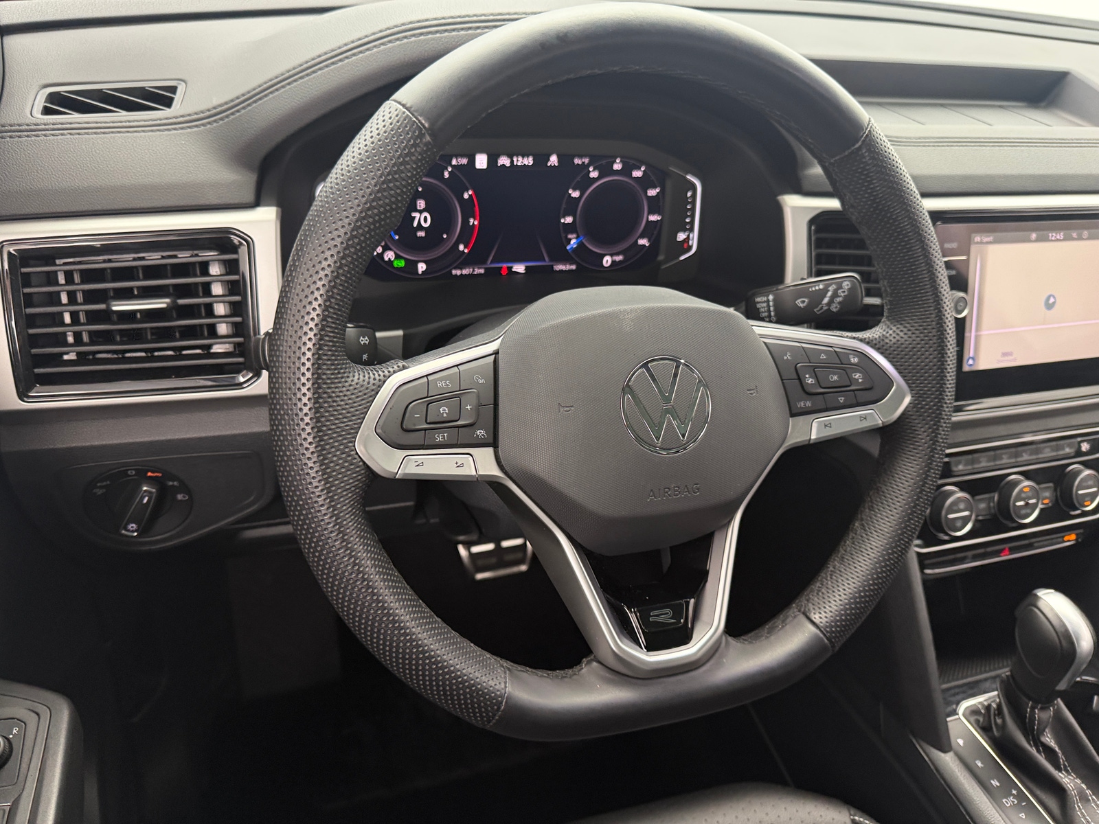 Thumbnail: 2023 Volkswagen Atlas - 4