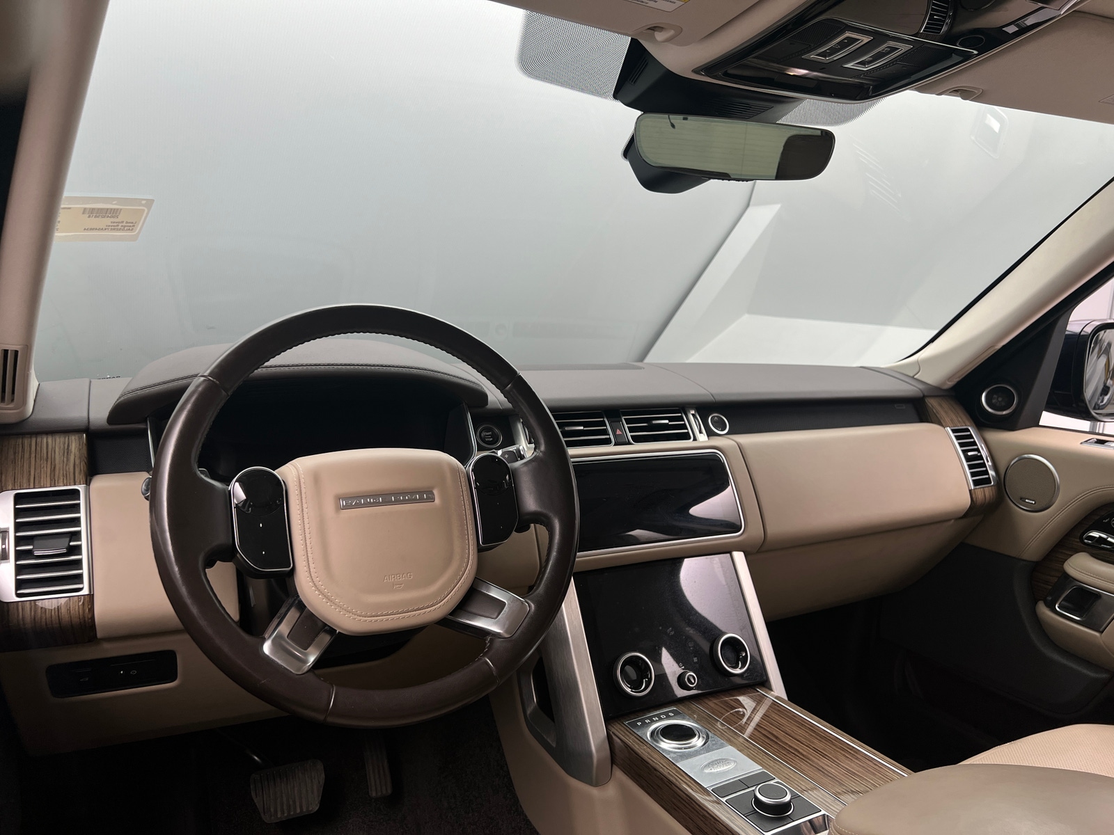 Thumbnail: 2019 Land Rover Range Rover - 2