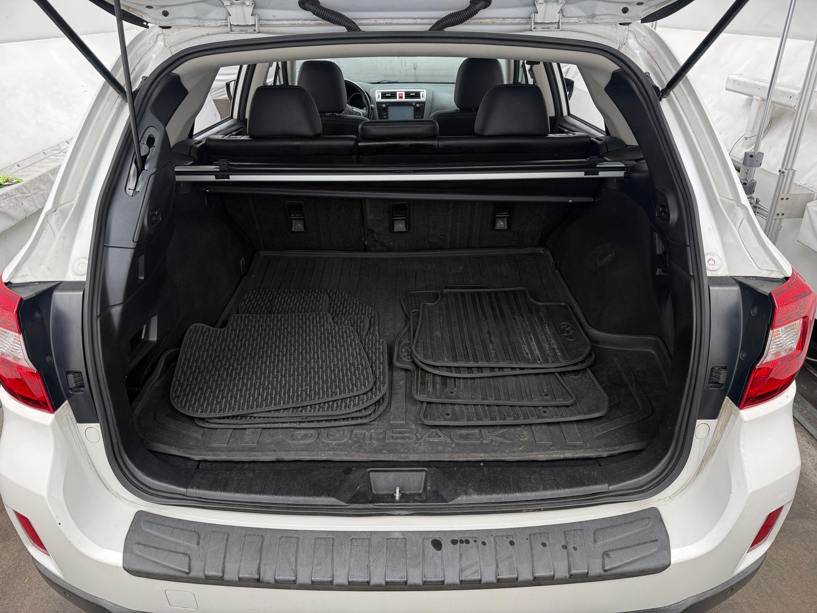 Thumbnail: 2017 Subaru Outback - 6