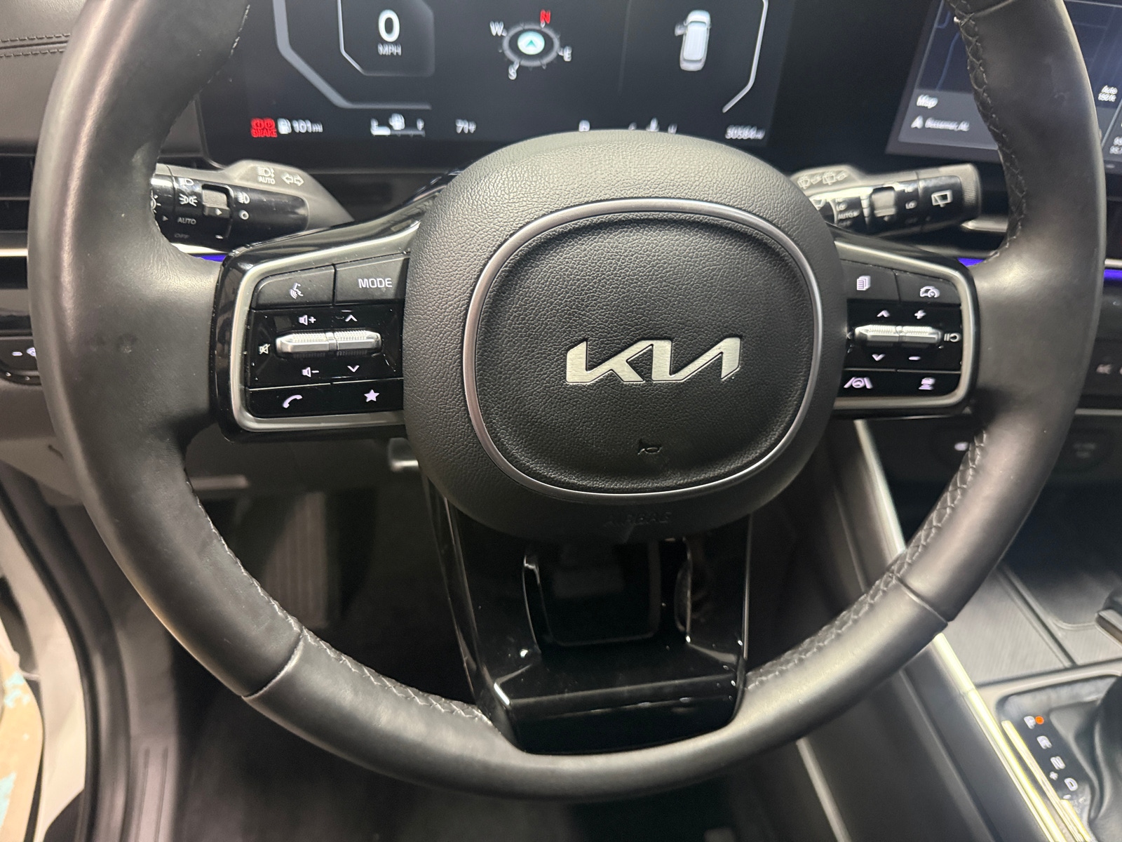 Thumbnail: 2025 Kia Carnival - 4