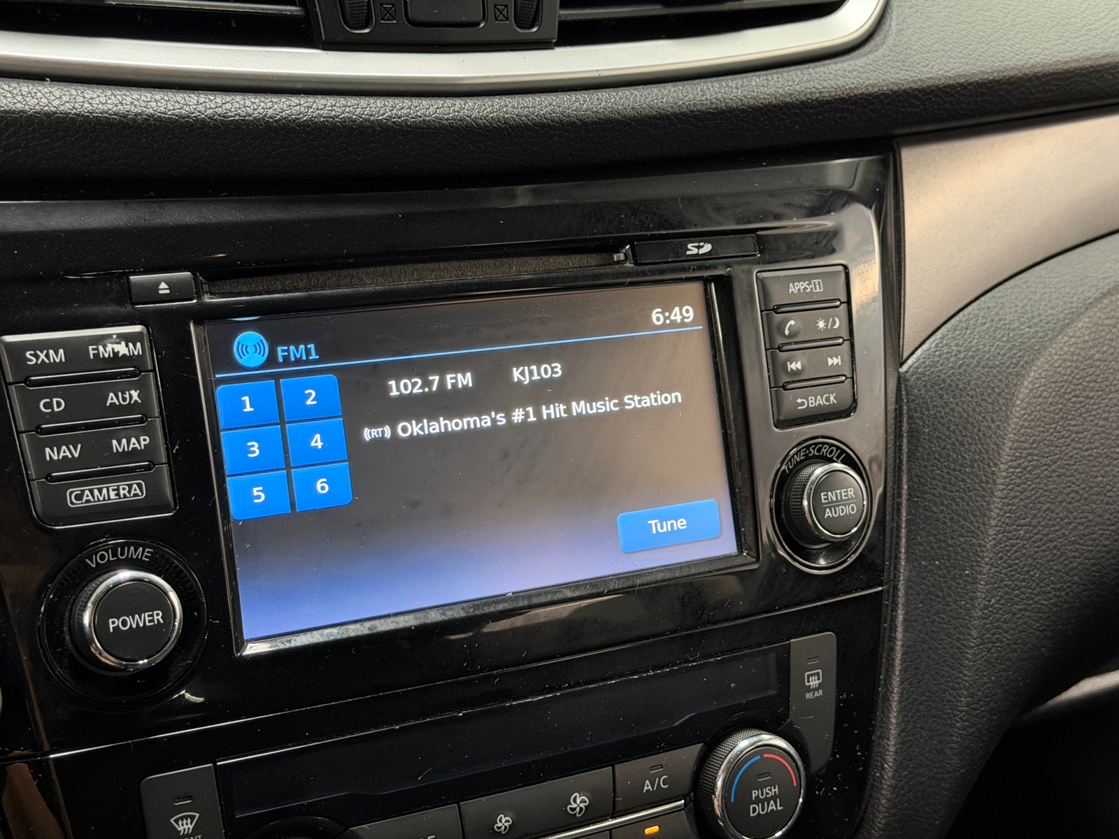 Thumbnail: 2016 Nissan Rogue - 4