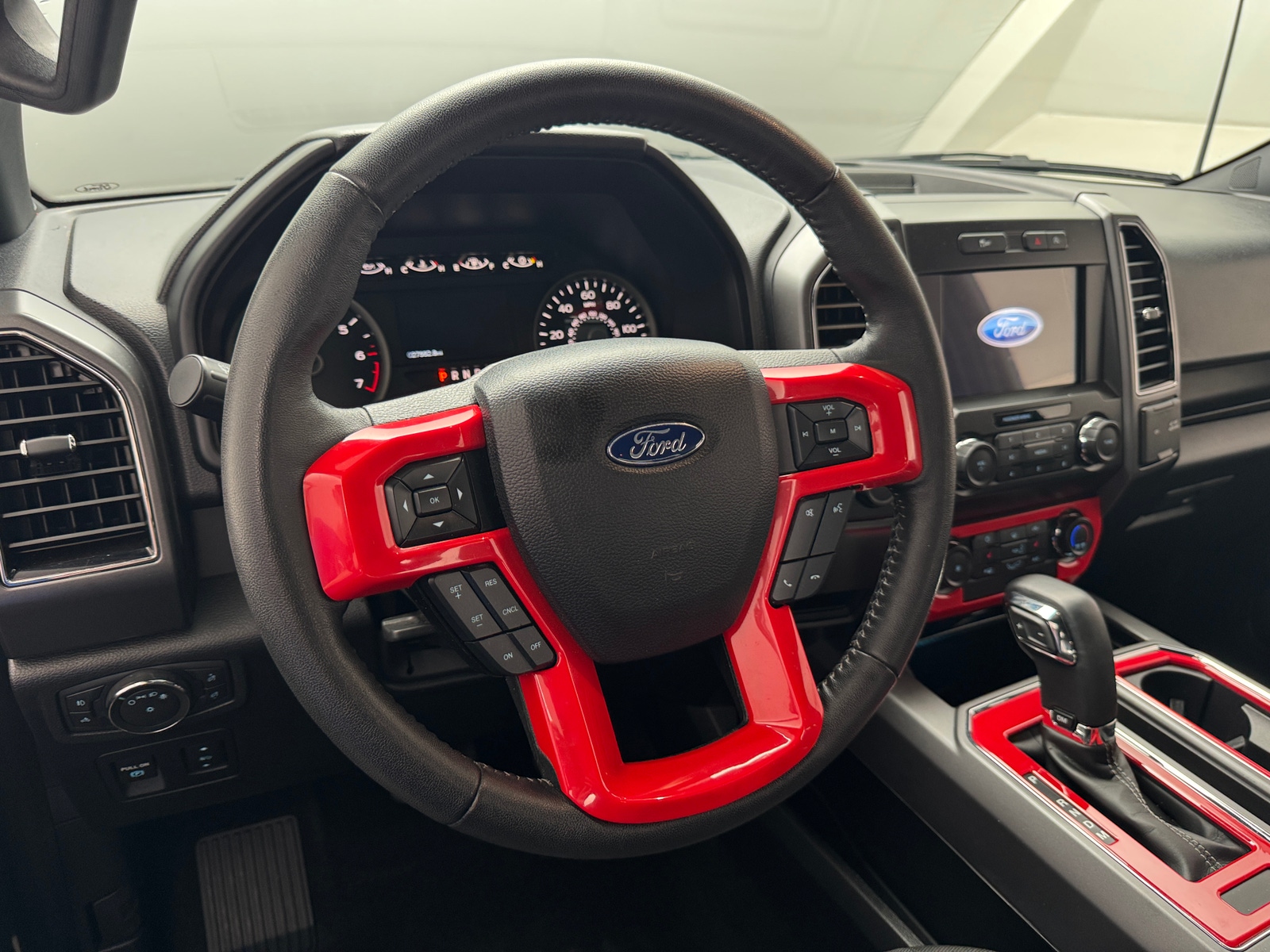 Thumbnail: 2020 Ford Econoline - 5