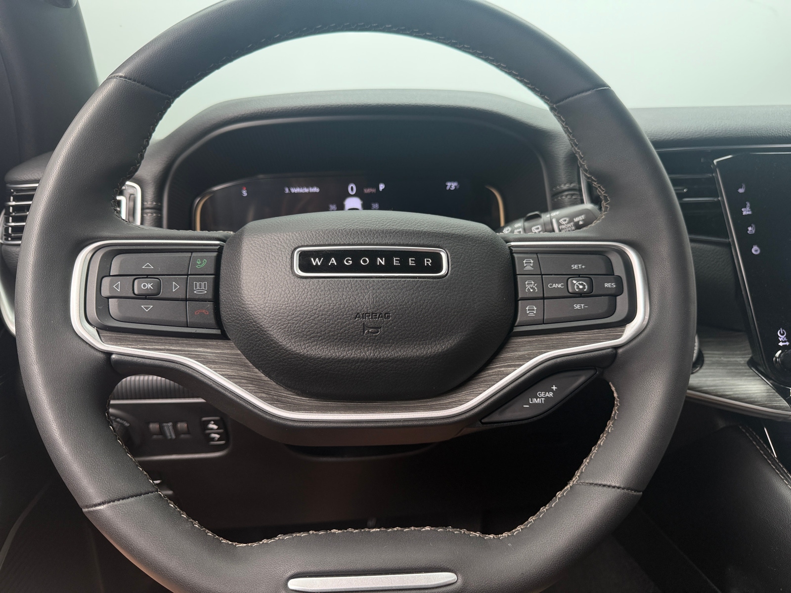 Thumbnail: 2024 Jeep Wagoneer - 4